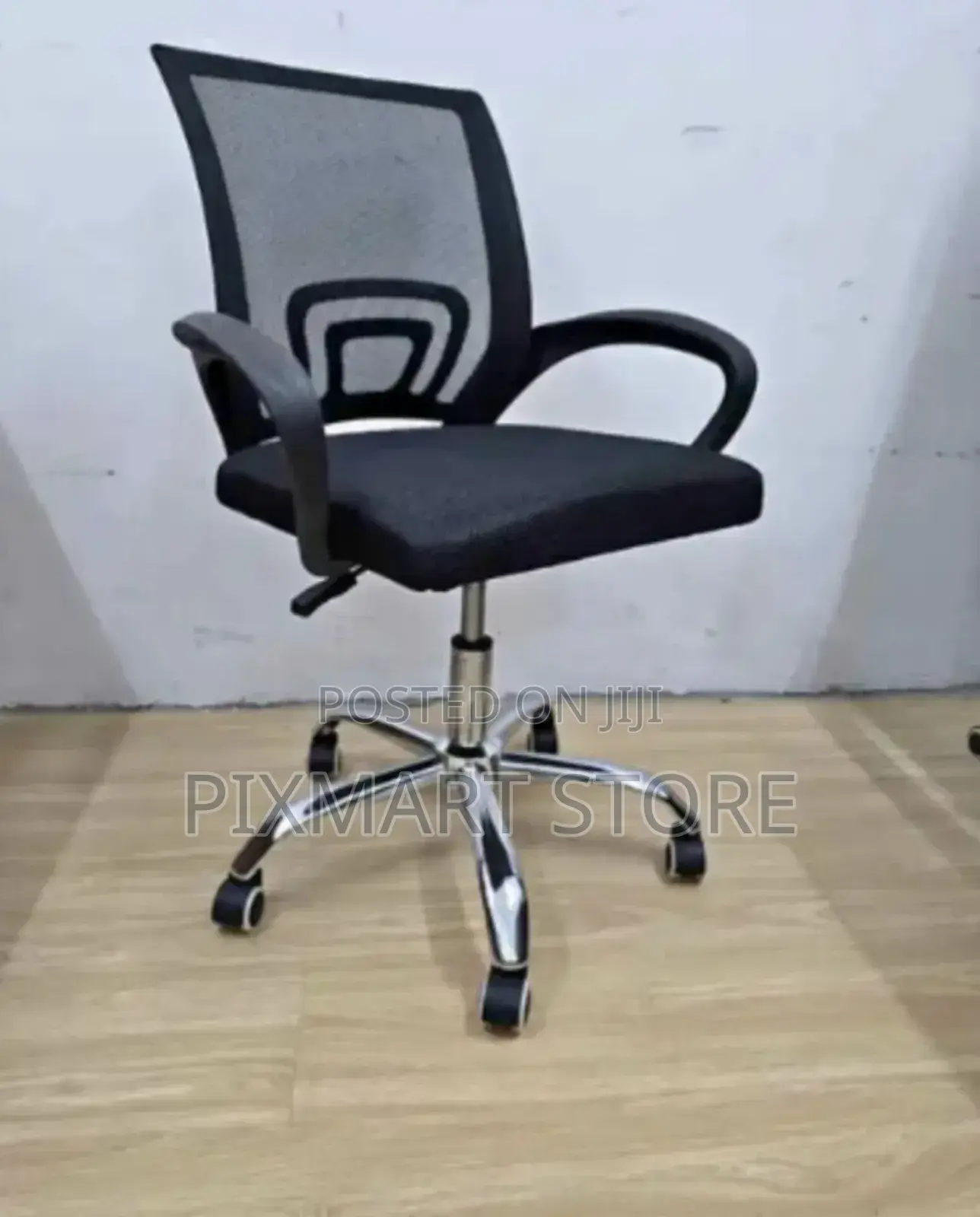 Assembled Executive Office Chair Design With Lumbar Support
