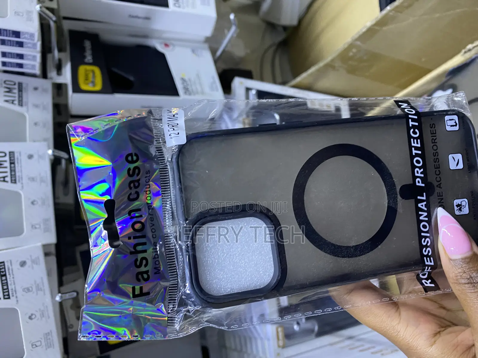 Mgnaooi iPhone 12 Pro Max Ranslucent Matte Magsafe Case