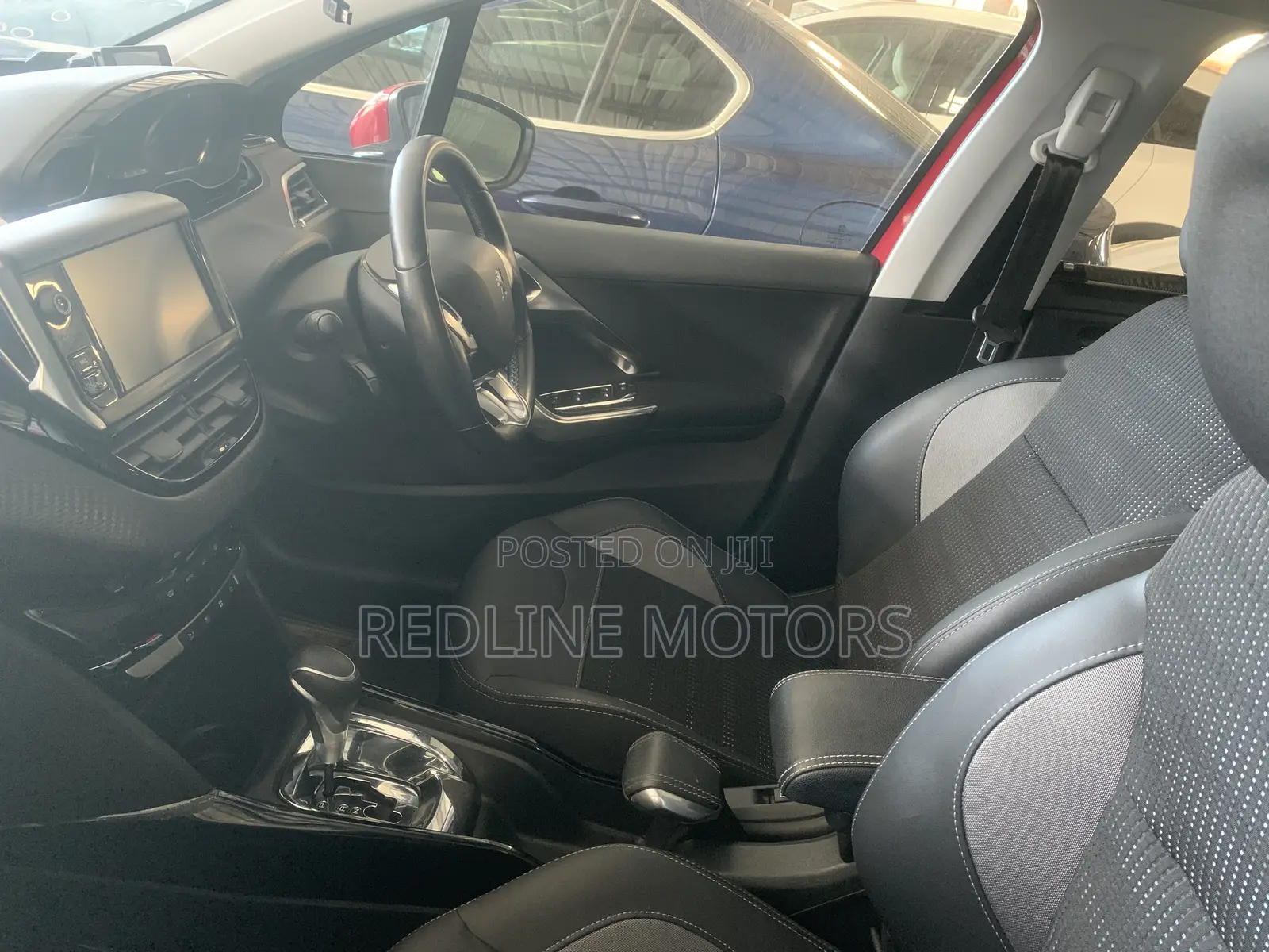 Peugeot 2008 1.6 BlueHD (100 Hp) 2018 Red