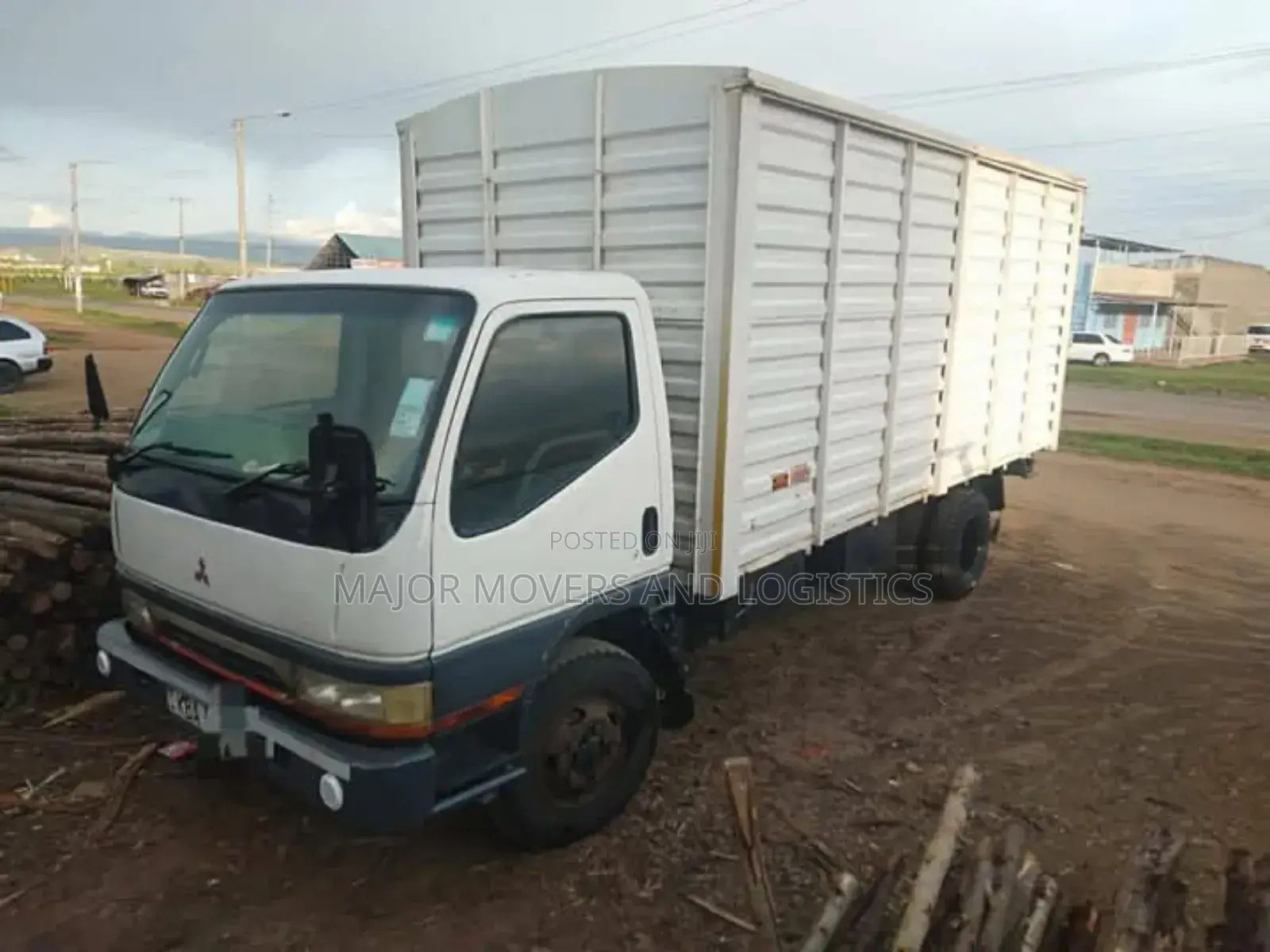 Canter for Hauling Services Available