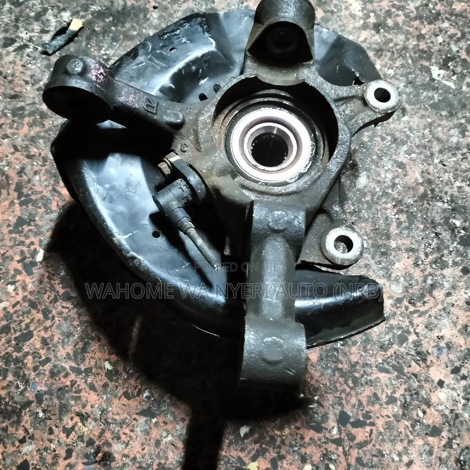 Front Hub Sienta