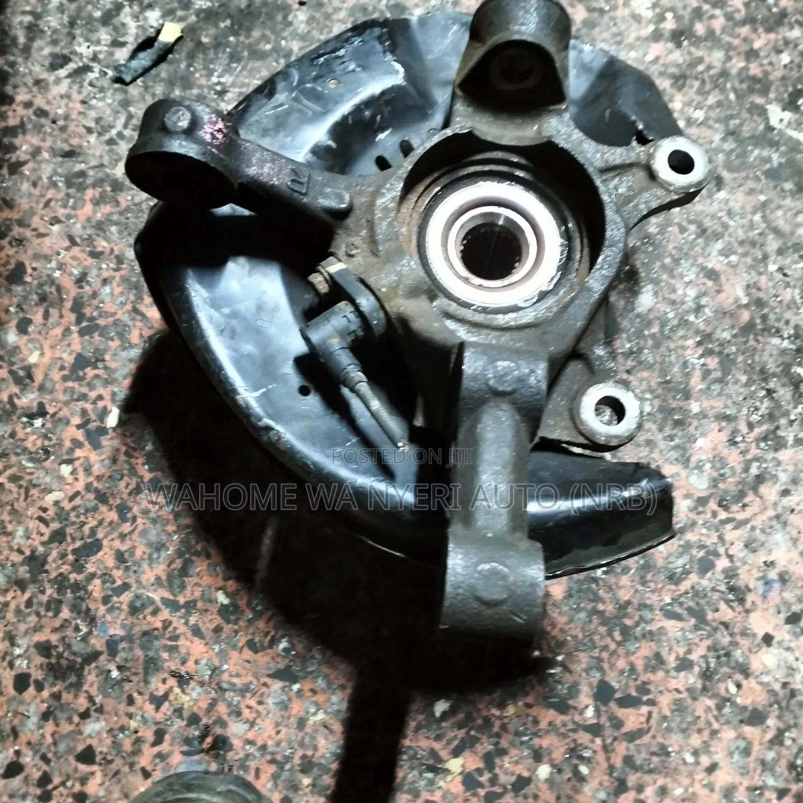 Front Hub Sienta