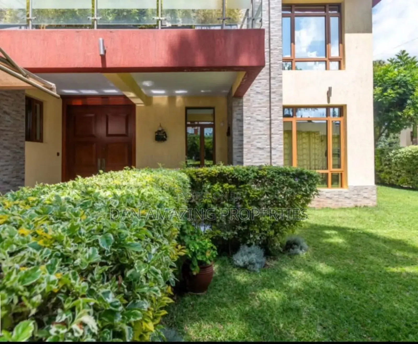 5bdrm Maisonette in Lavington Plus Dsq for sale