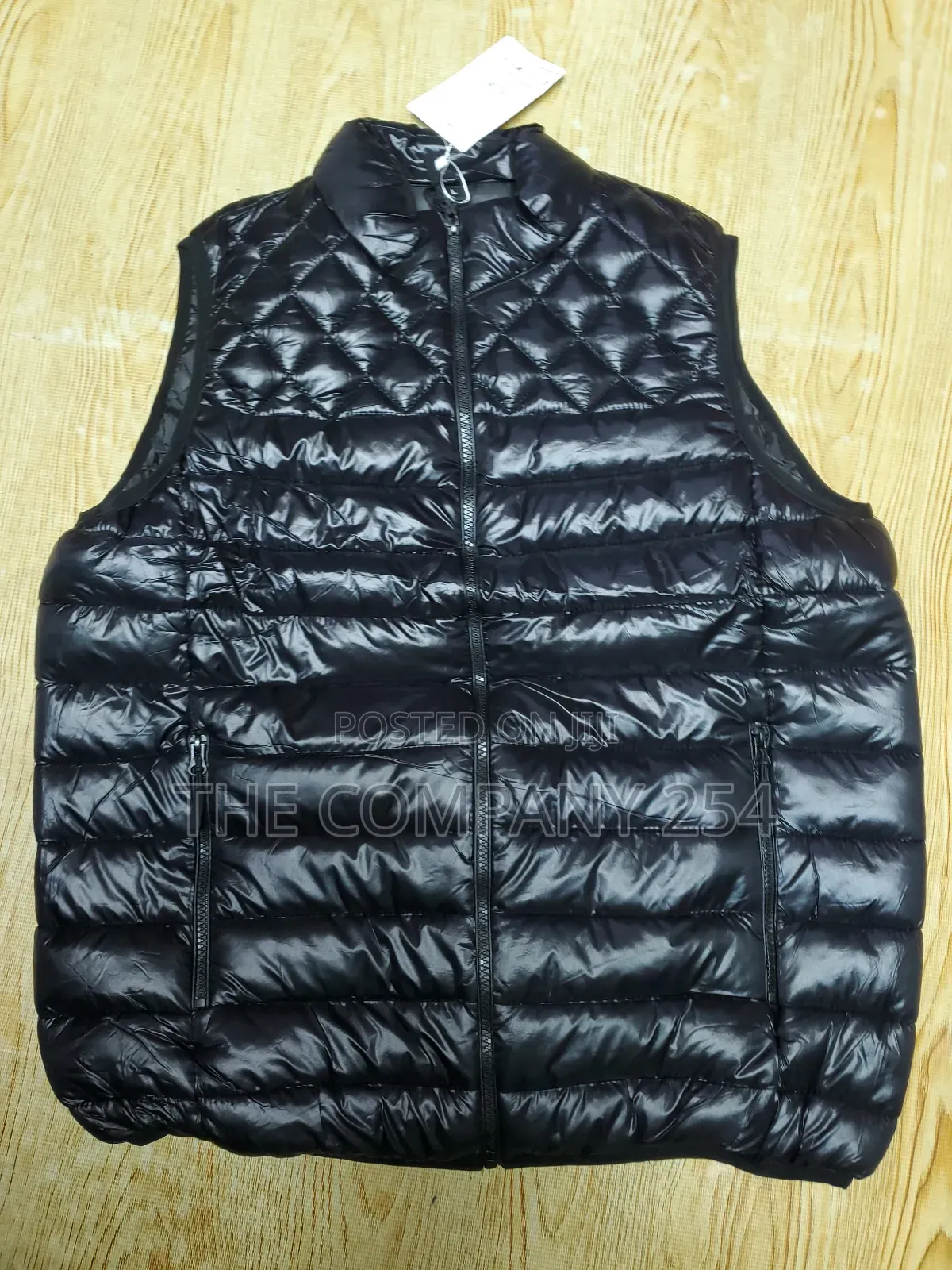 Quality All Weather Plain Cuban Puffed Men Half Jackets