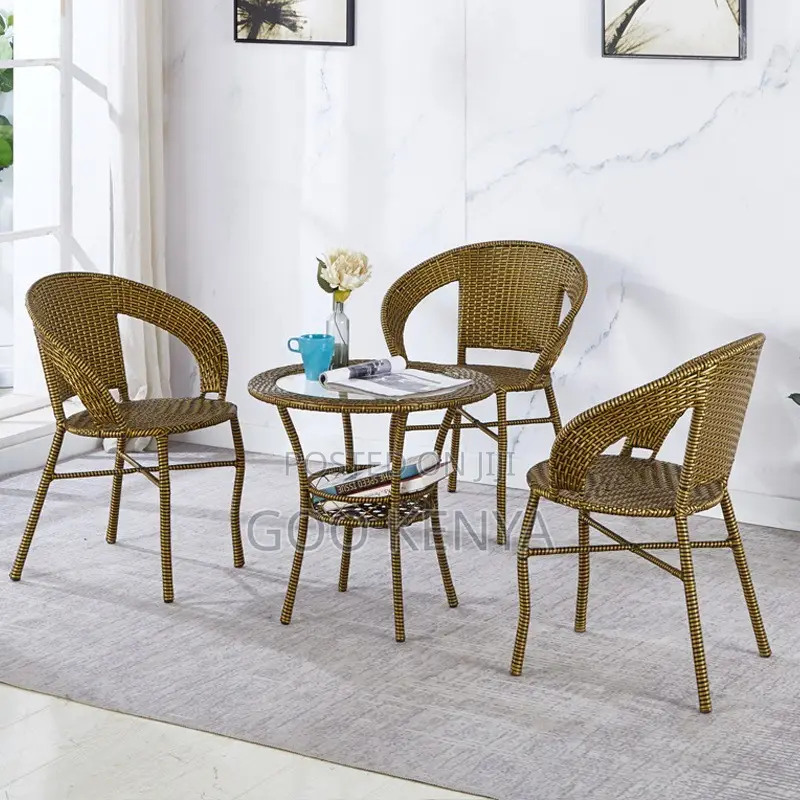 Outdoor Furniture ; Bistro Gray Beach Patio Set With Table
