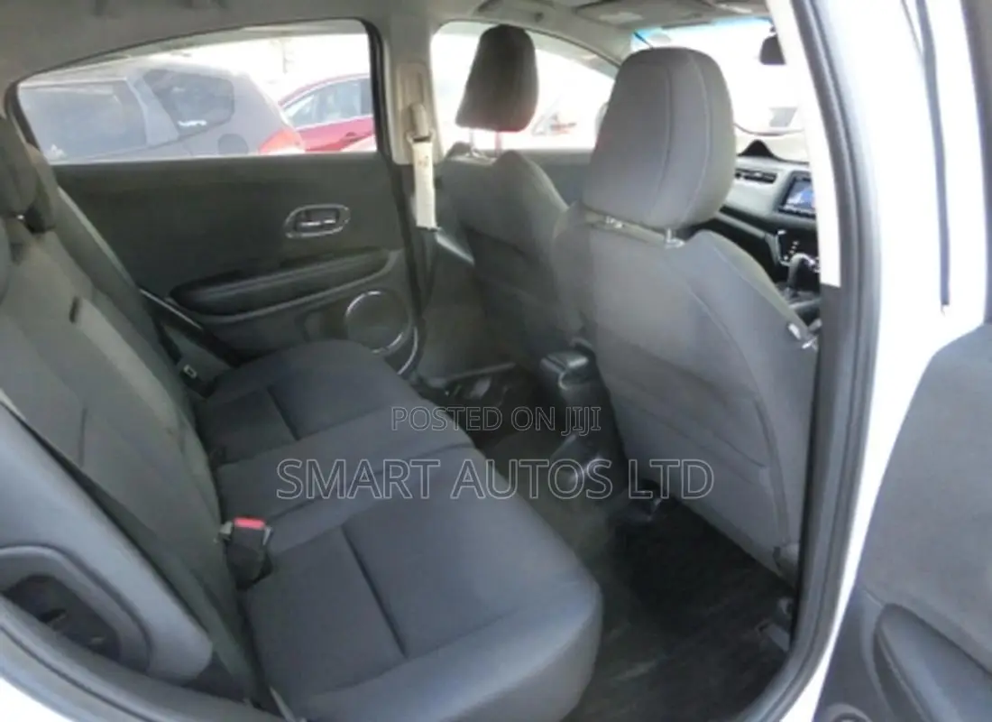 Honda Vezel 2018 White