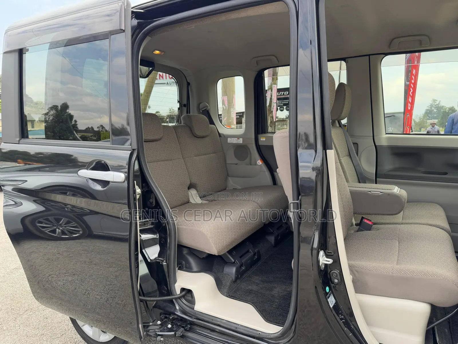 Daihatsu Tanto 2018 Black