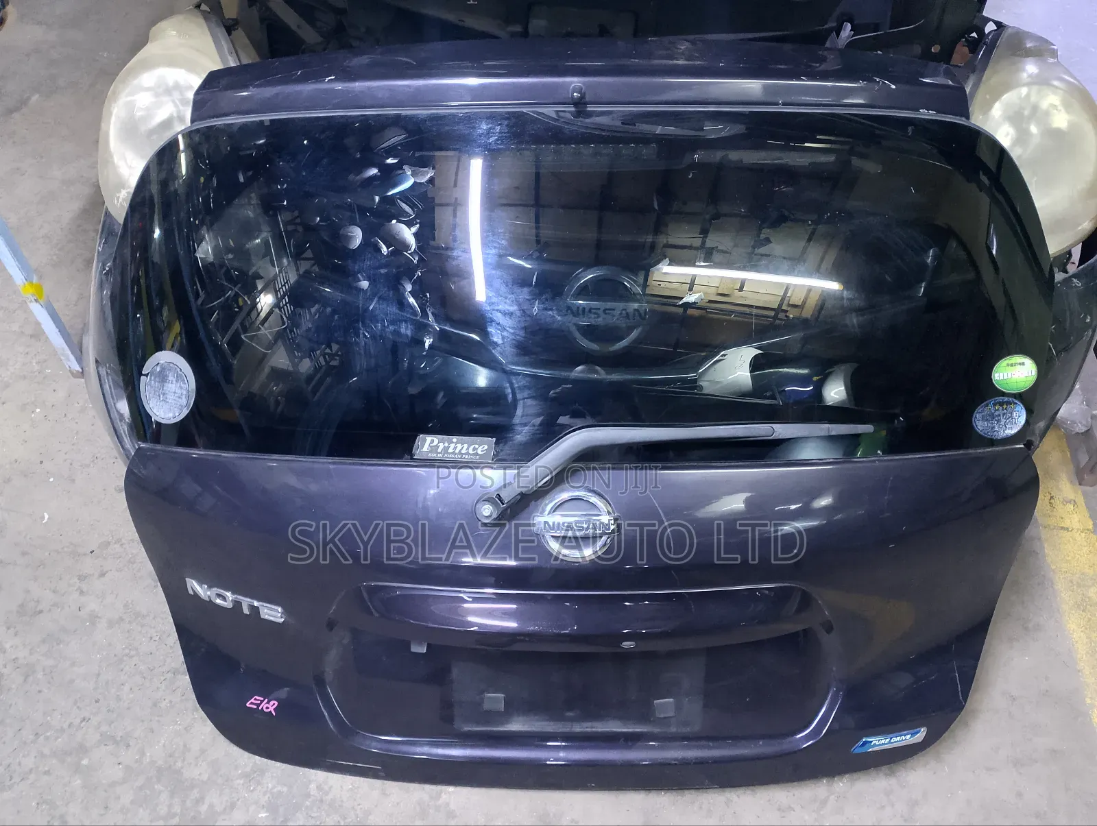 Nissan Note E12 Tailgate