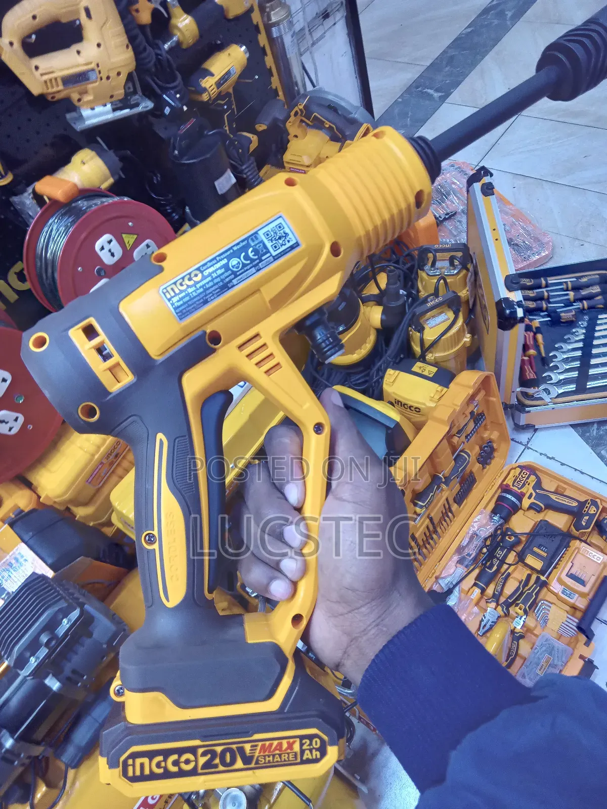 Ingco Cpwli20362 Cordless Lithium-ion Pressure Washer.