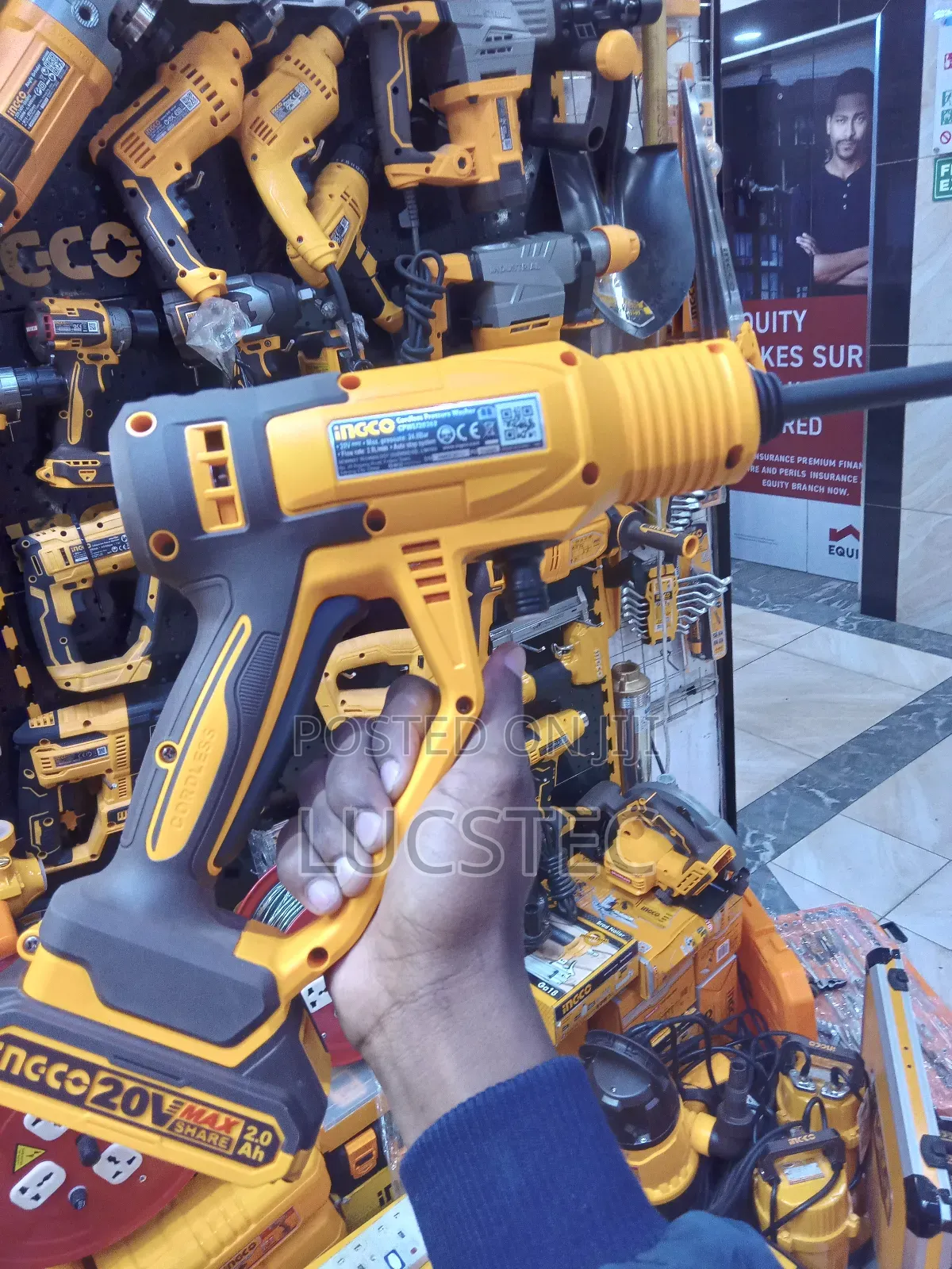 Ingco Cpwli20362 Cordless Lithium-ion Pressure Washer.