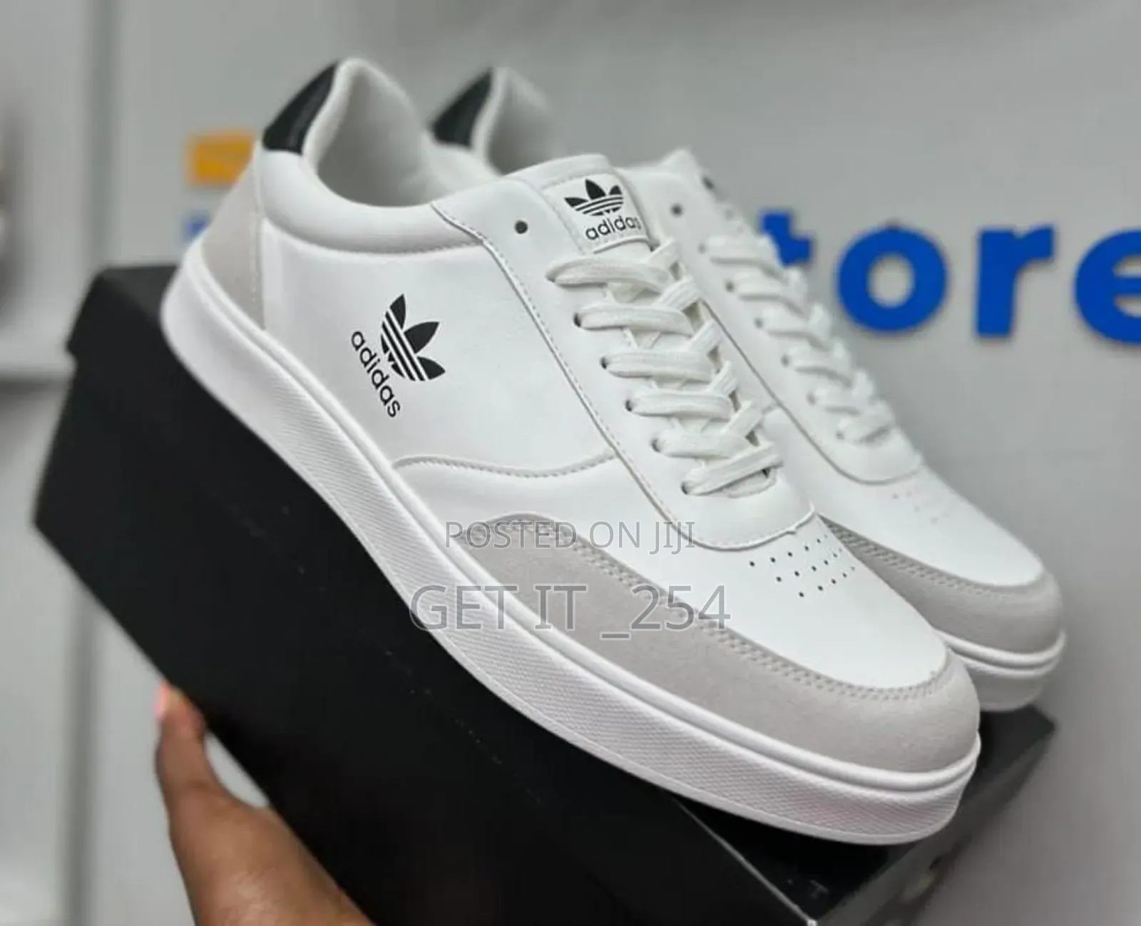 Adidas Casual
Size 40-45