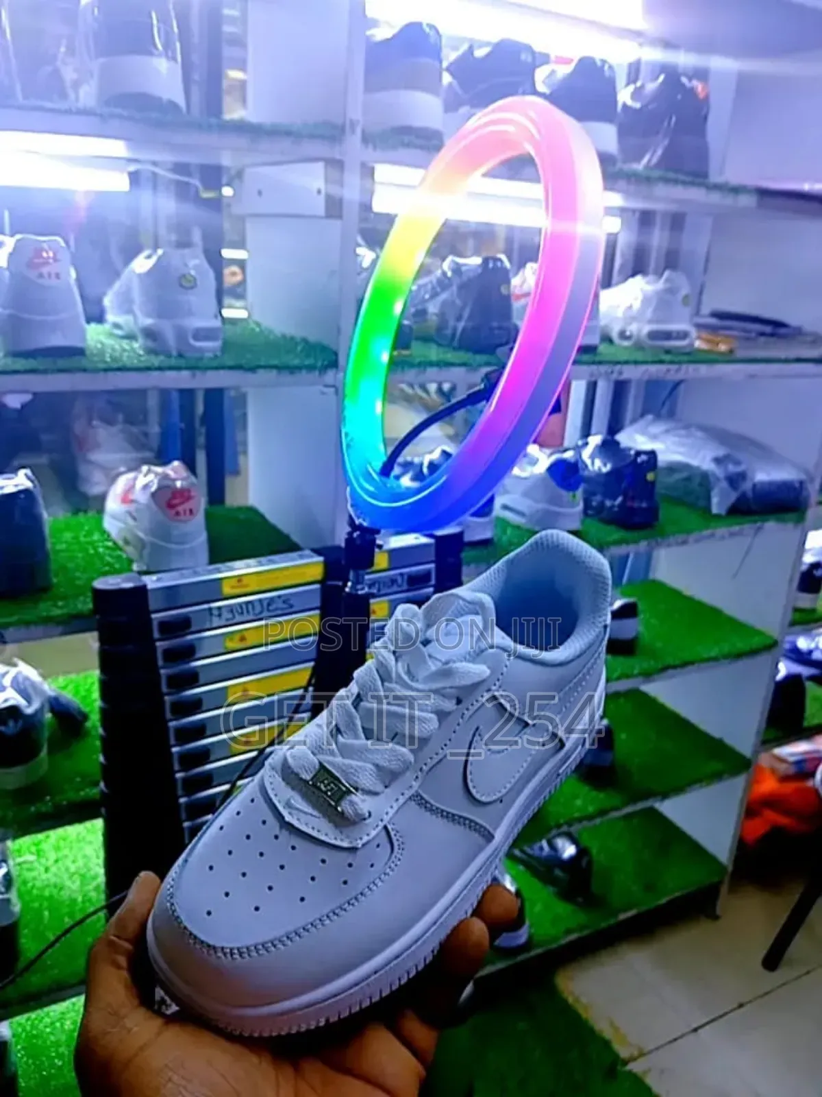 Air Force White 
Size 28,29,30,31,38,39,40,41,42,43,44,45.