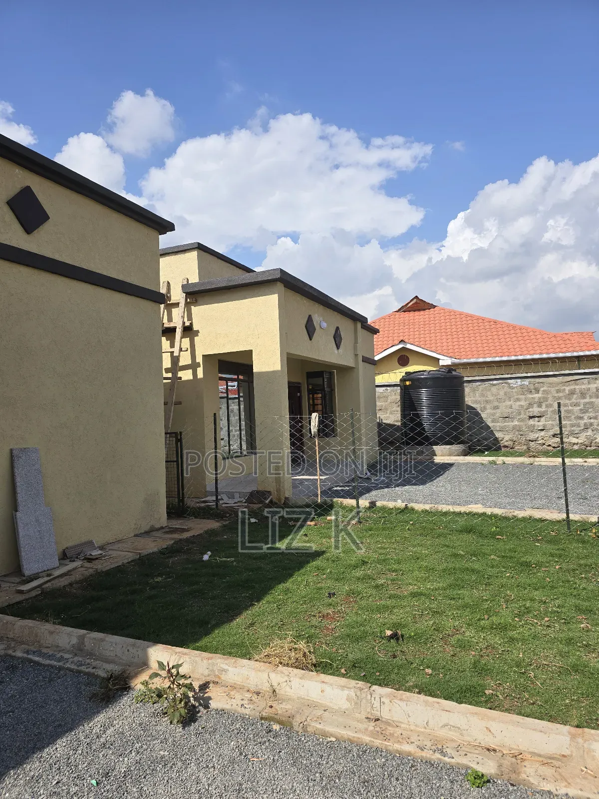 3bdrm Bungalow in Kimunyu, Kenyatta Road / Theta  for sale