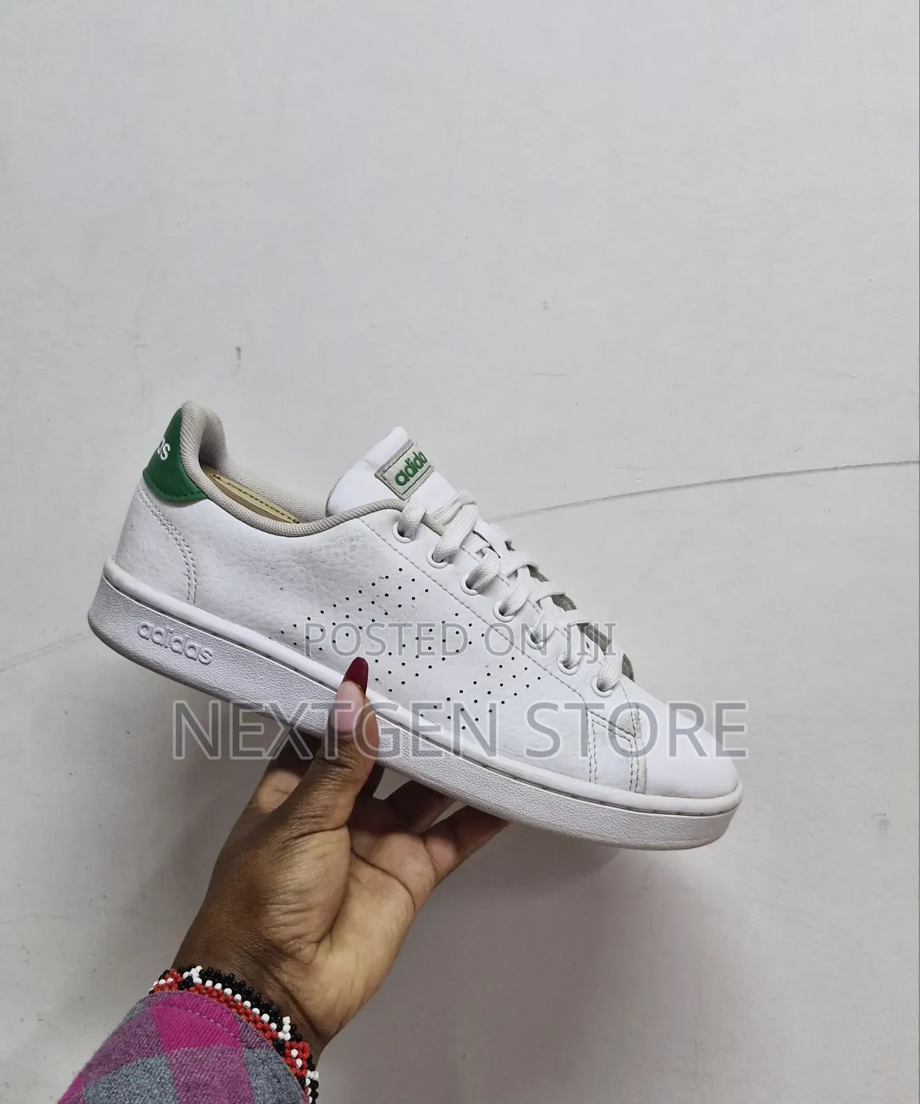 Addidas Advantage