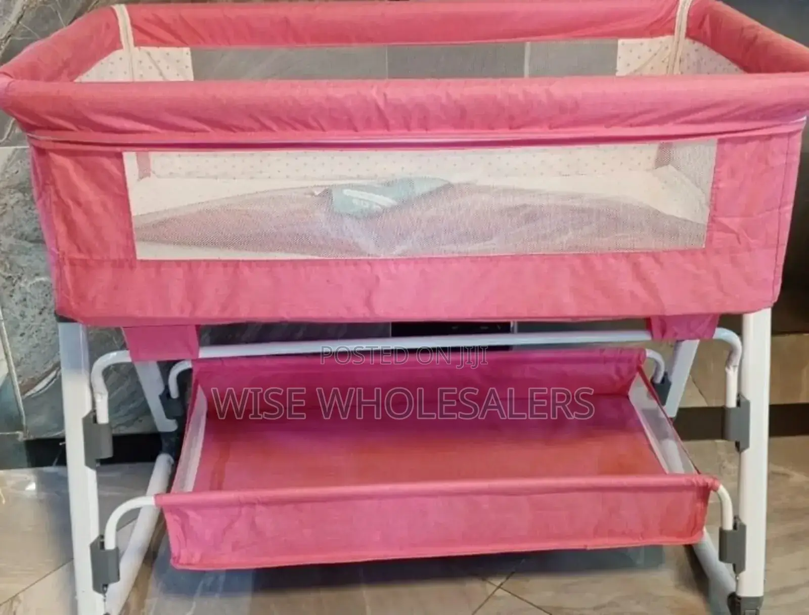 **Clearing Offer**
Co-sleeper Pink Available