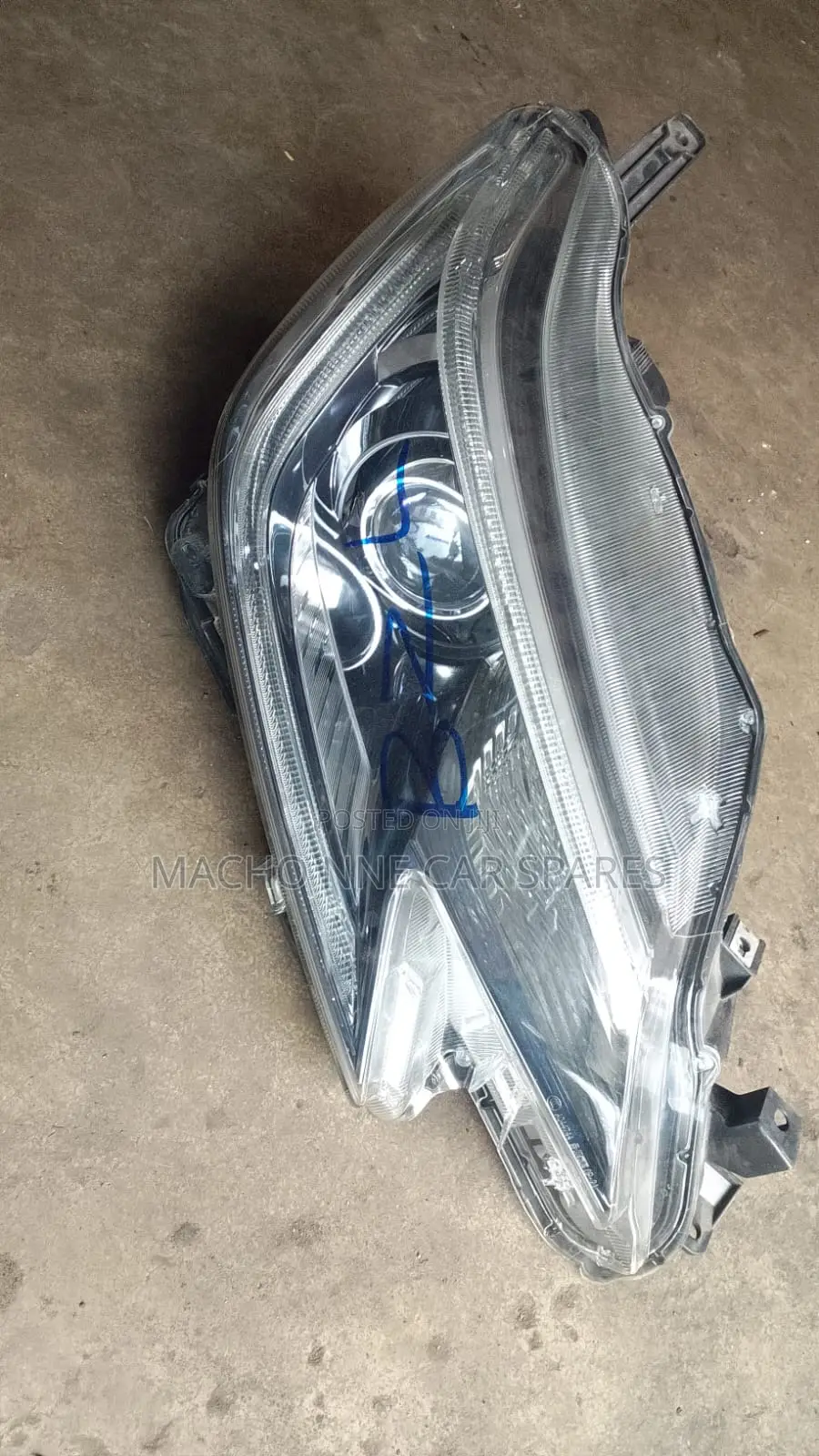 Toyota Mark X 2015 Xenon Headlight