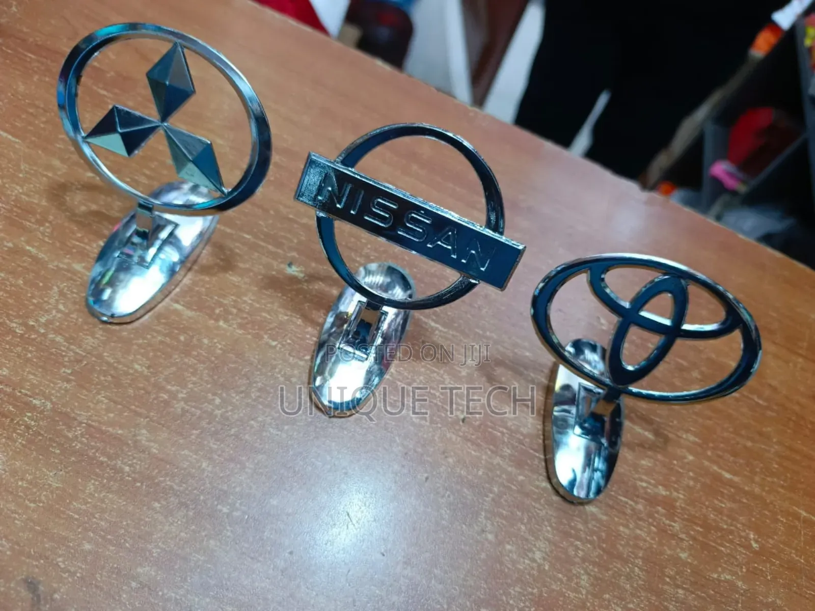 Nissan/Toyota/Mitsubishi Bonnet Emblems