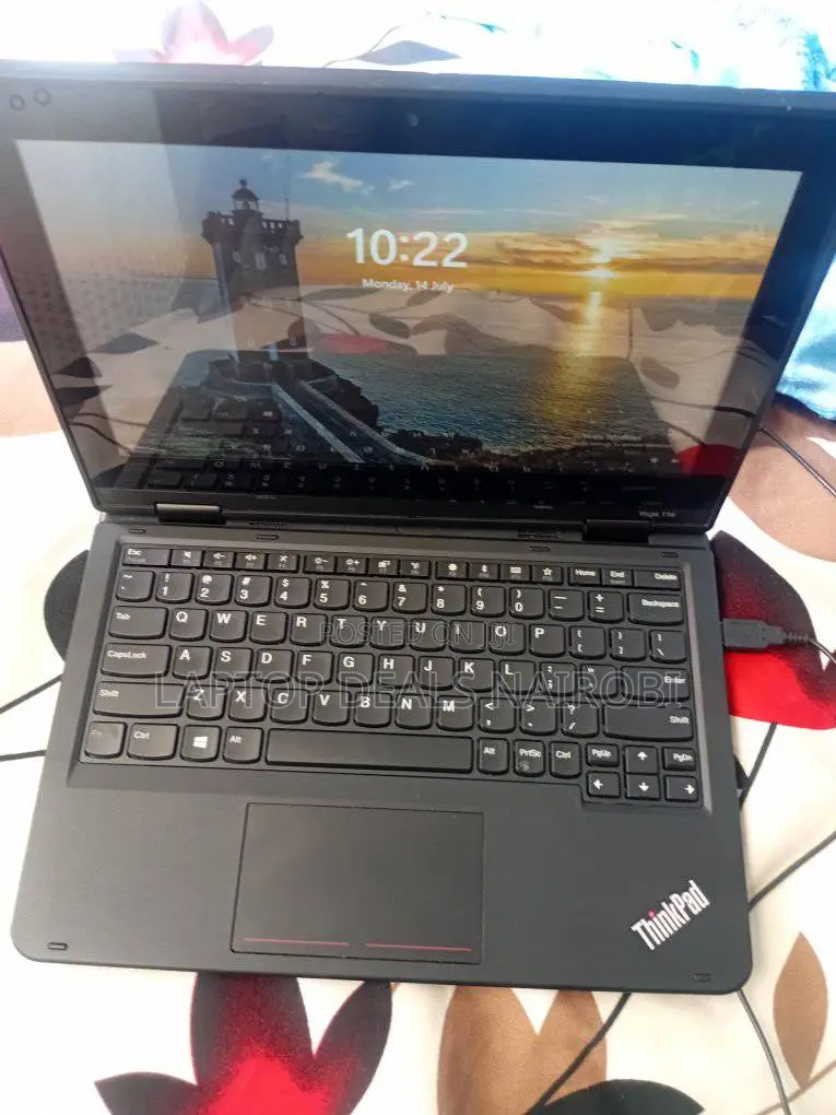 Laptop Lenovo Yoga 11e 4GB Intel Celeron SSD 128GB