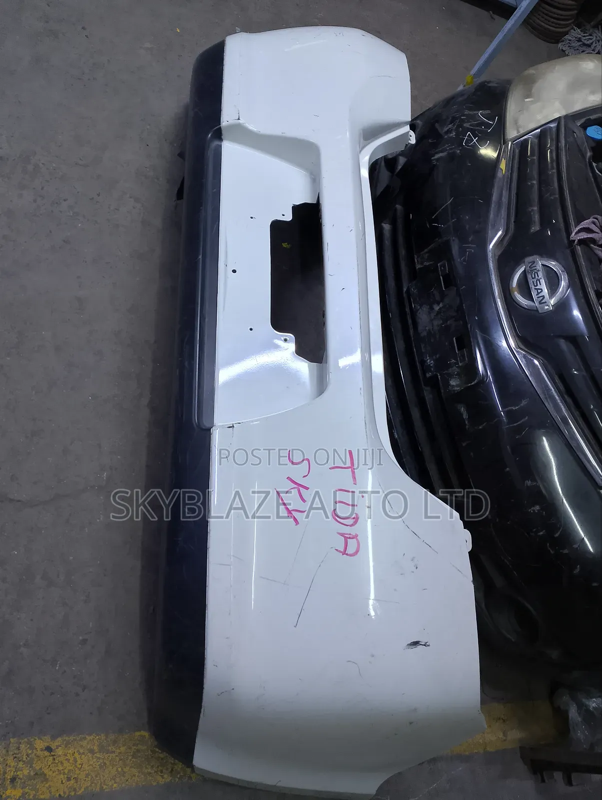 Nissan Tiida Station 2008-2012 Rear Bumper