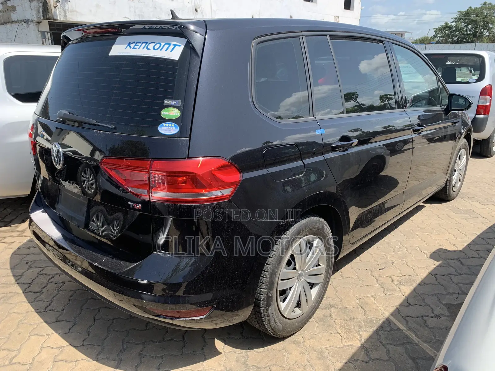 Volkswagen Touran 2018 Black