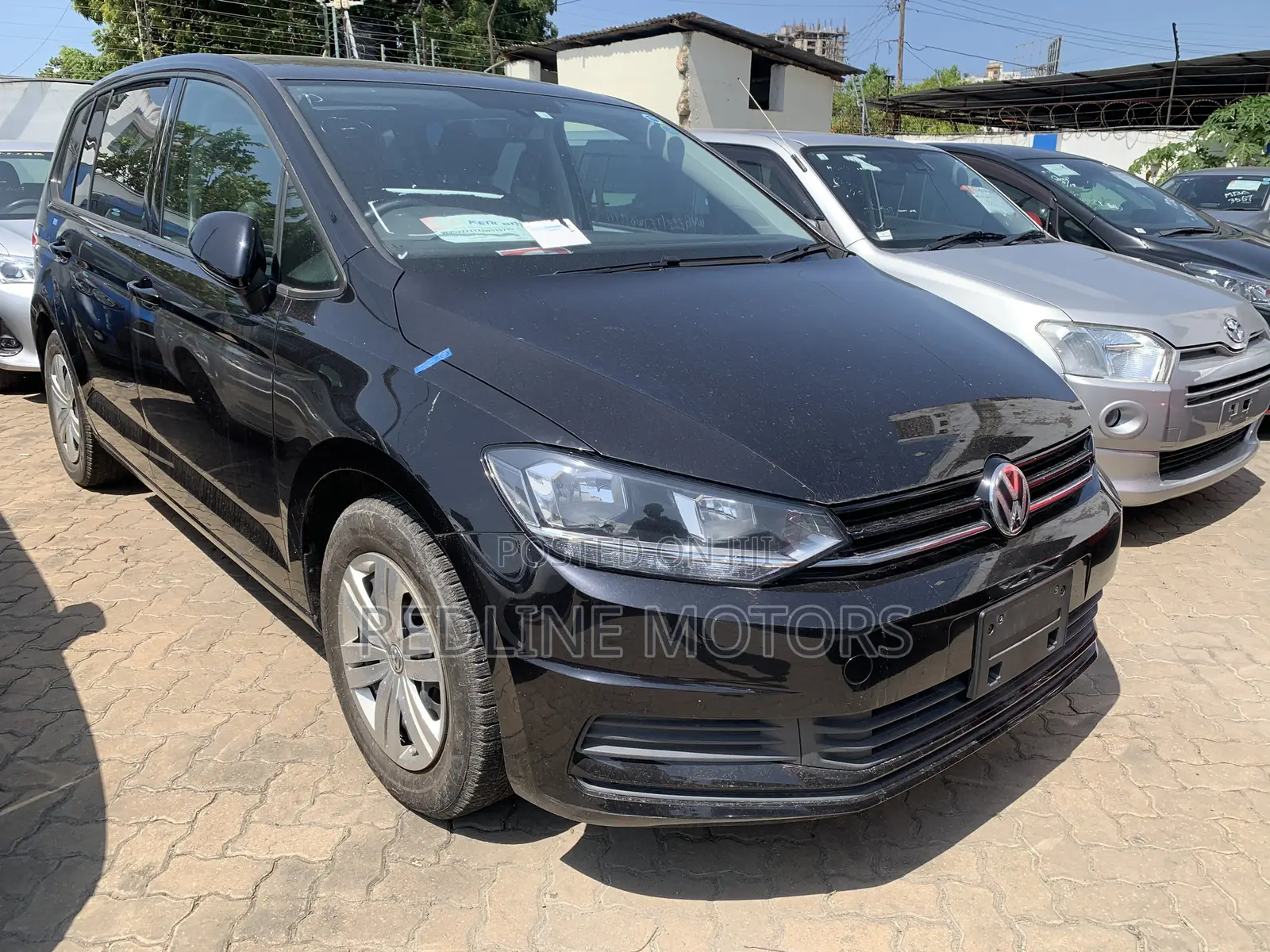 Volkswagen Touran 2018 Black