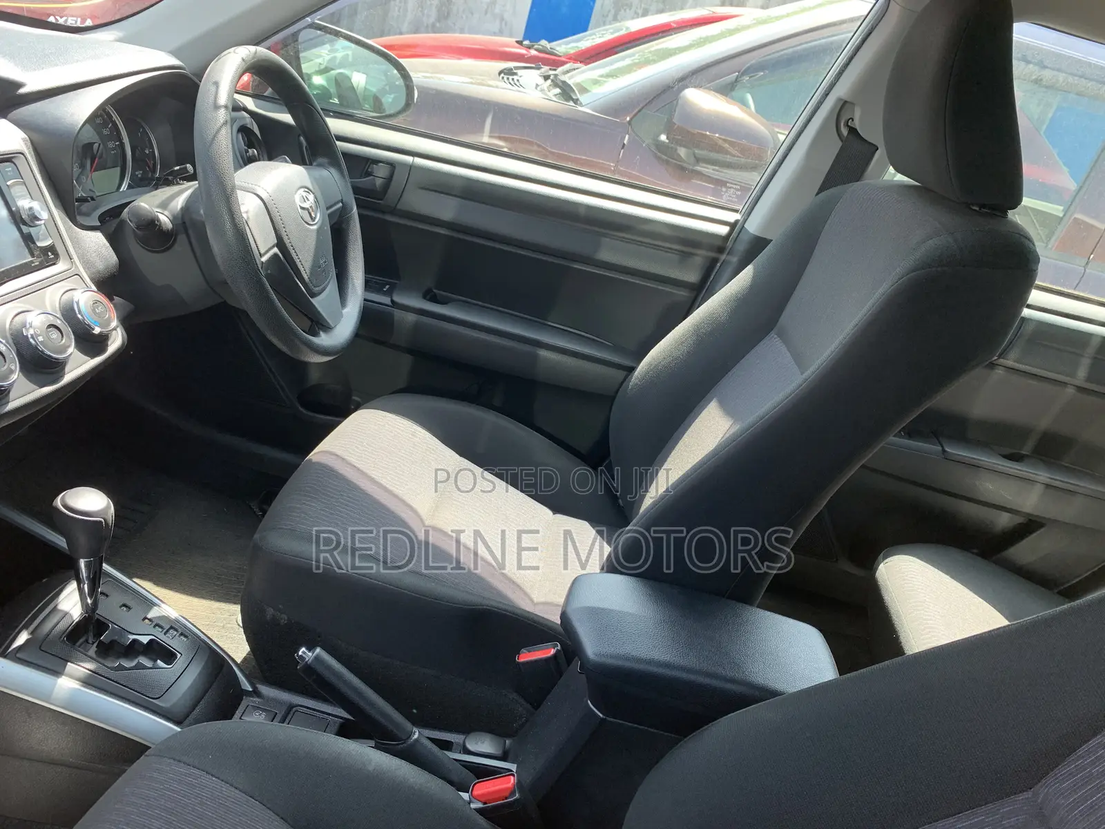 Toyota Corolla Fielder 1.5 Petrol FWD 2018 Silver