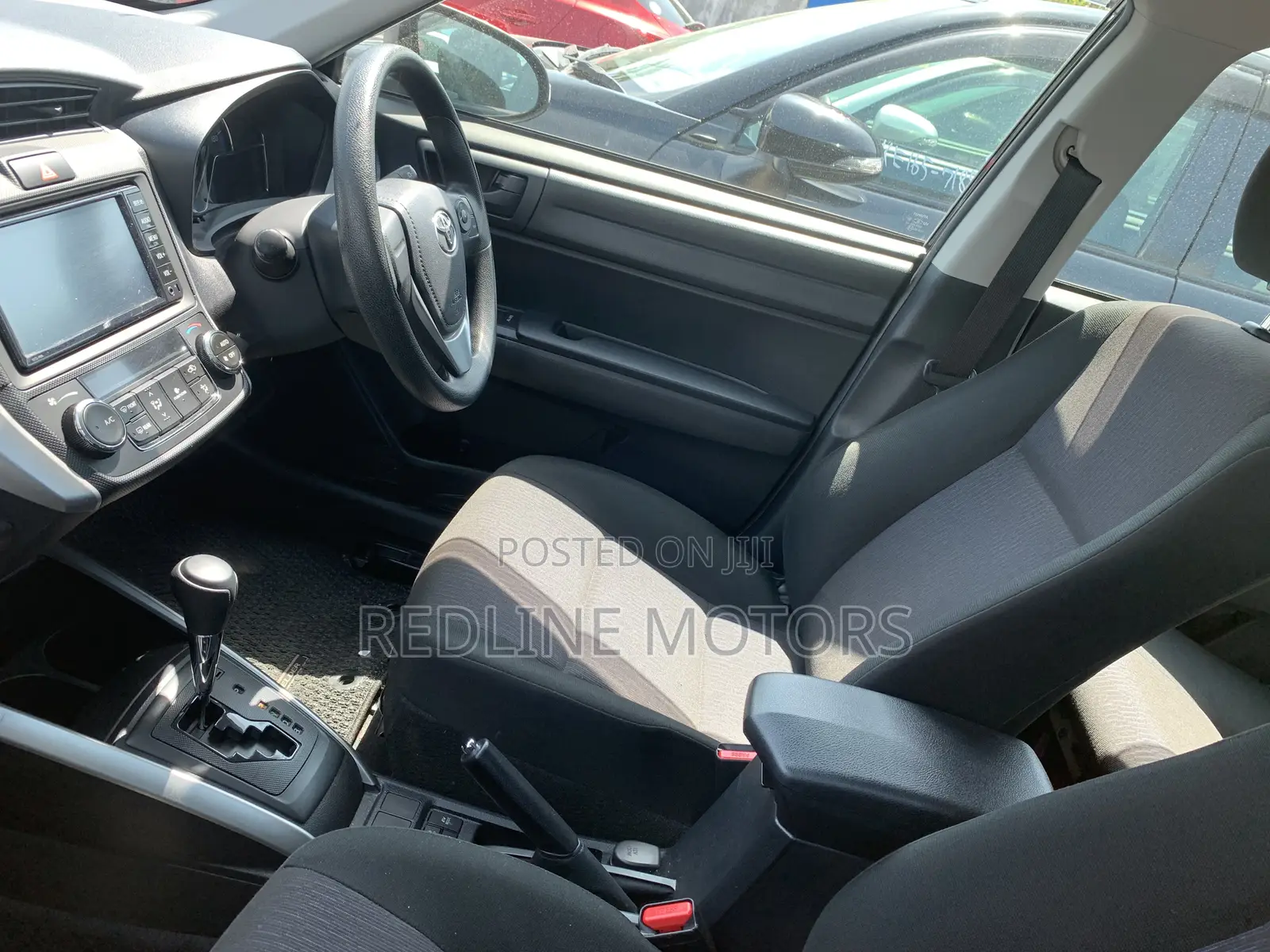 Toyota Corolla Fielder 1.5 Hybrid FWD 2018 Matt Black