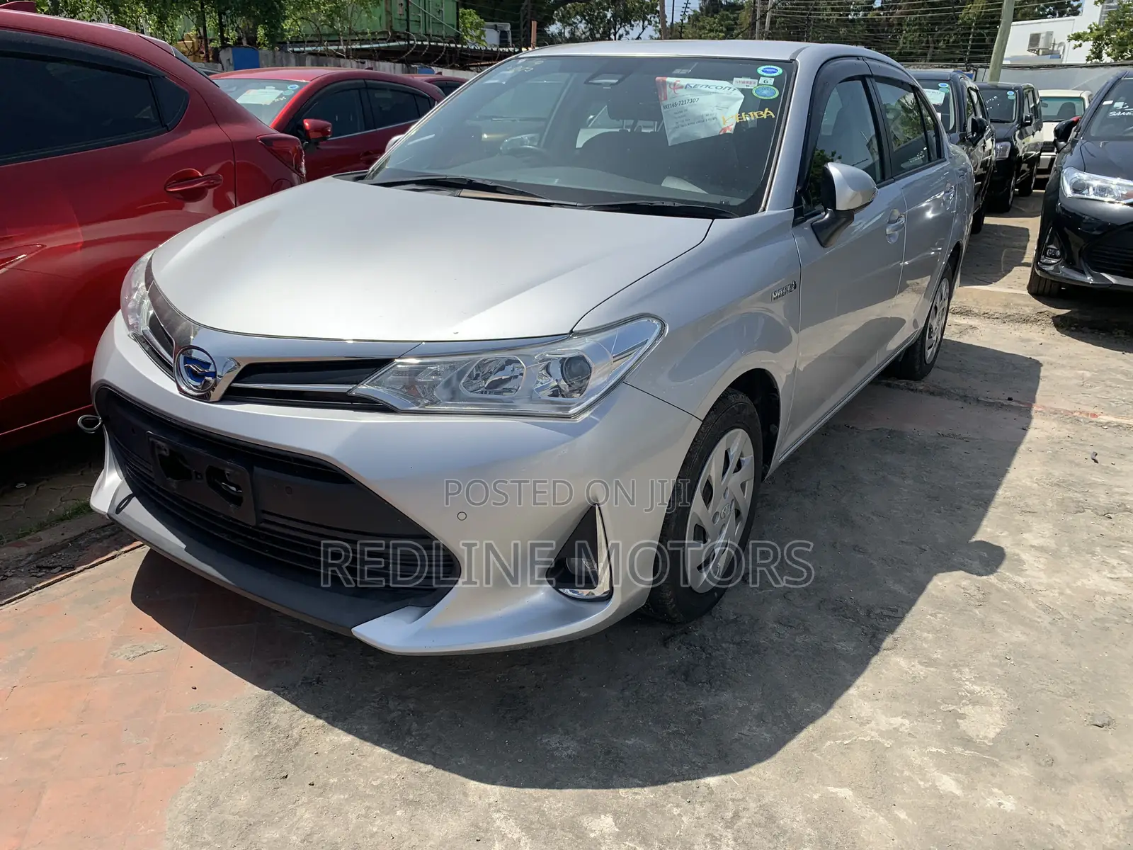 Toyota Axio 1.5 Hybrid 2WD 2018 Silver