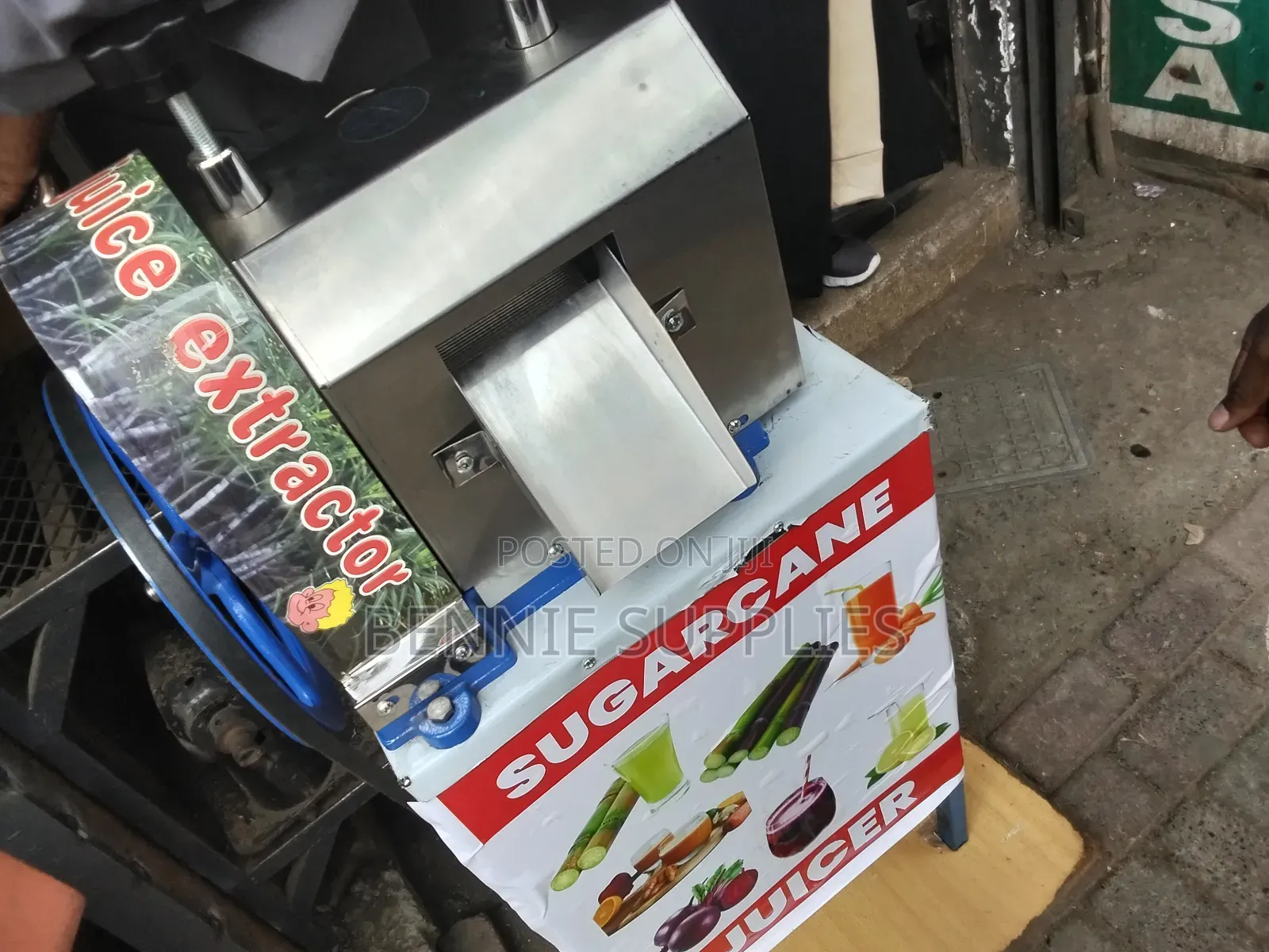 Electric Sugar Juice Machine / Sugarcane Juicer Machine