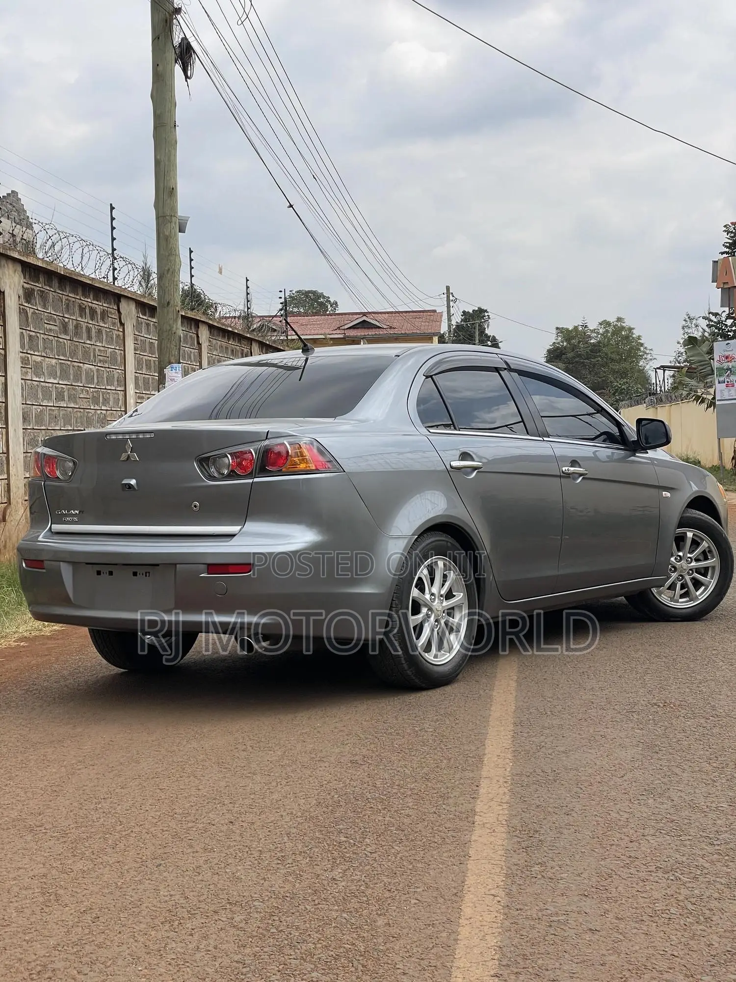 Mitsubishi Galant 2014 Gray