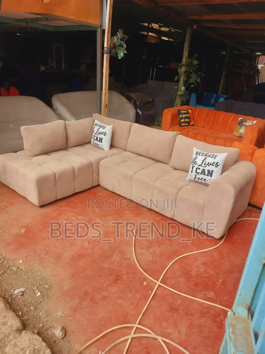 Stylish 6 Seater Bubble L Seat Sofa