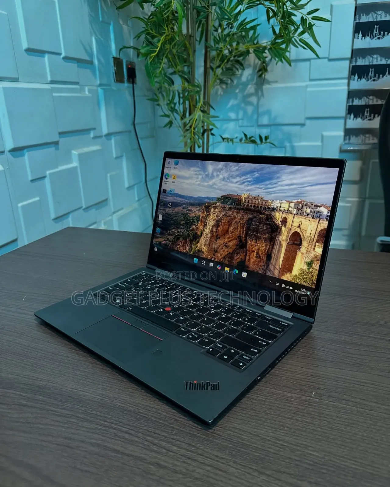 Laptop Lenovo ThinkPad X1 Yoga 16GB Intel Core i7 SSD 512GB