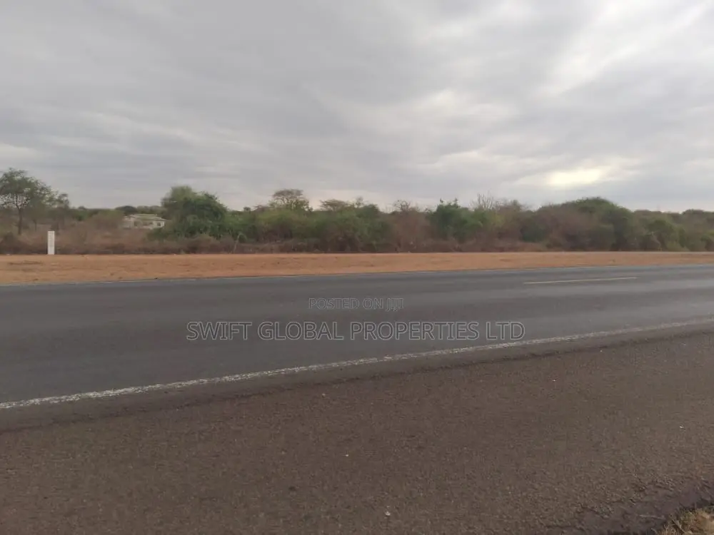10 Acres Touching Mombasa Road in Makindu Ikoyo Is for Sale