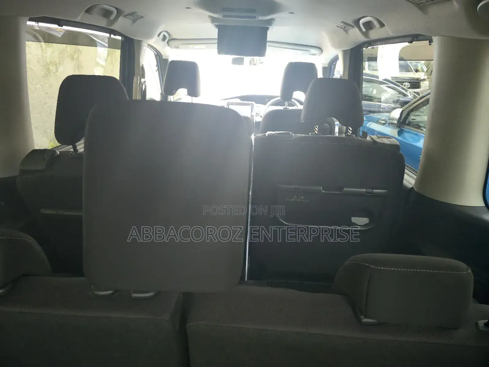 Nissan Serena 2018 Blue