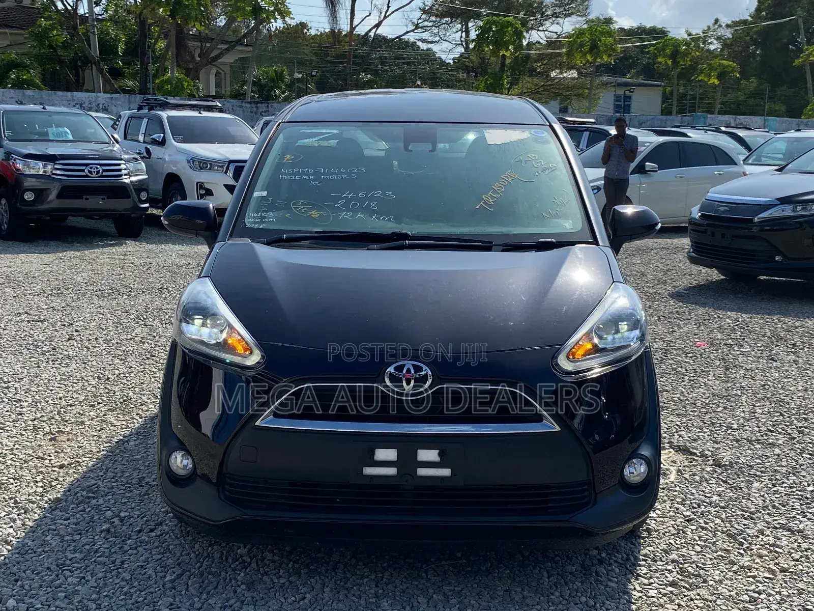 Toyota Sienta 2018 Black