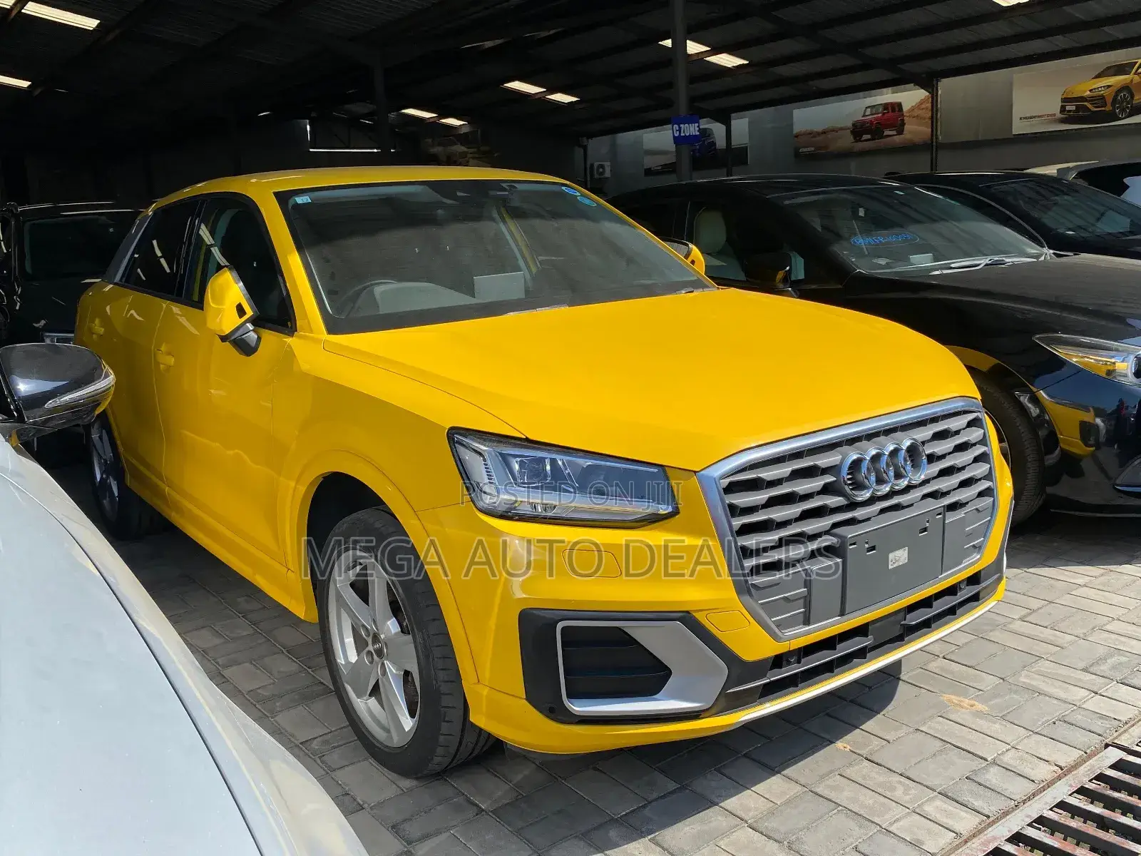 Audi Q2 2018 Yellow