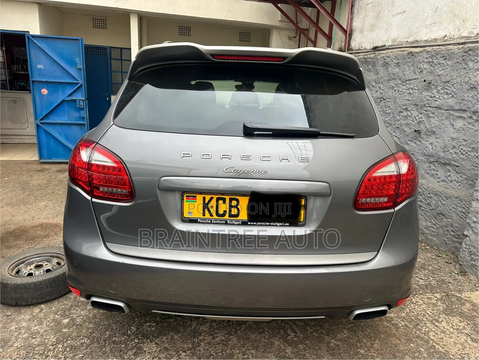Porsche Cayenne 4dr SUV AWD (3.6L 6cyl 6M) 2014 Gray