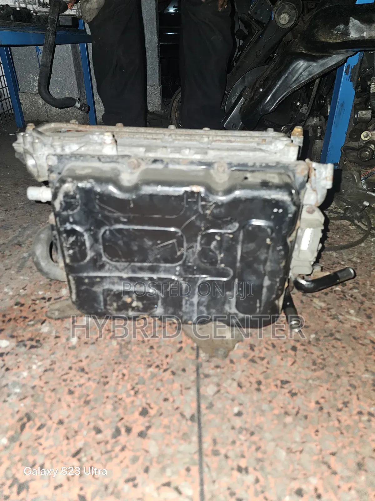 Hybrid Lexus Rx 450h Inverters for Power
