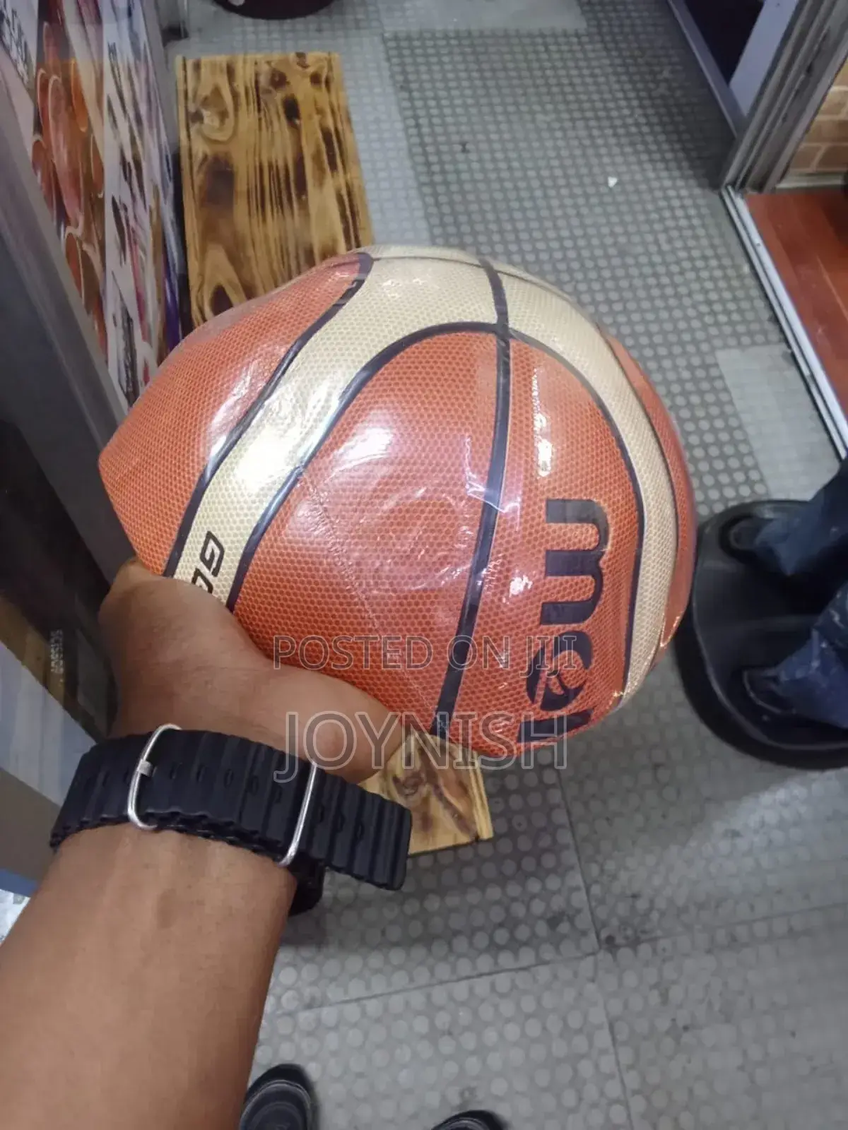 Molten Basket Ball Ball