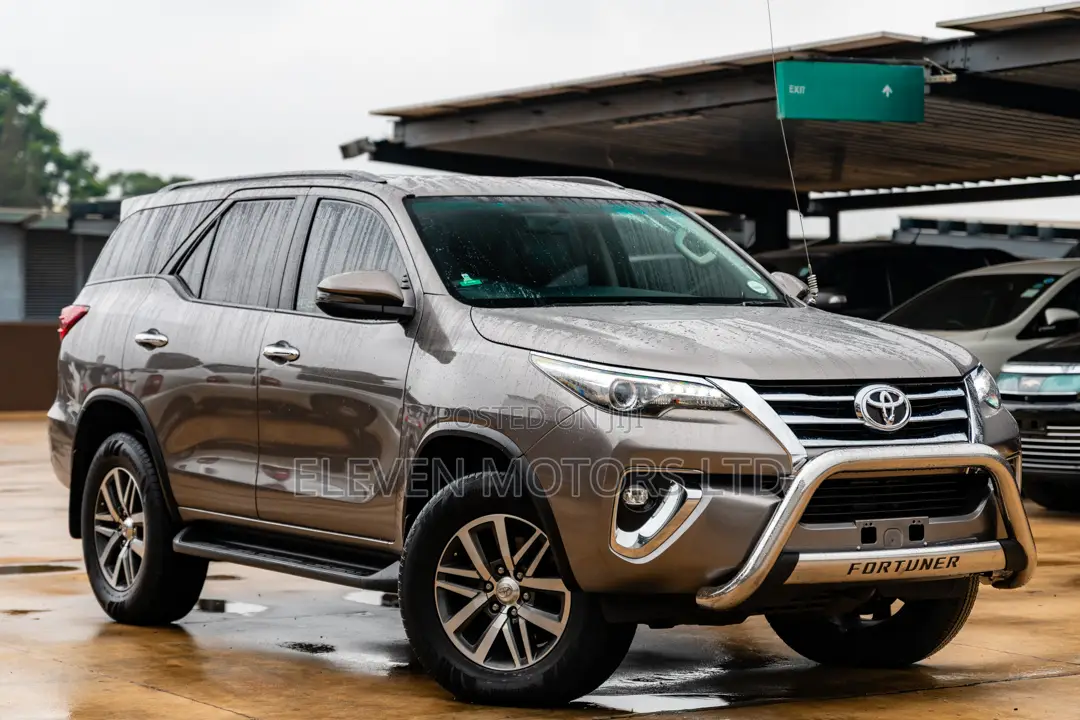 Toyota Fortuner 2020 Brown