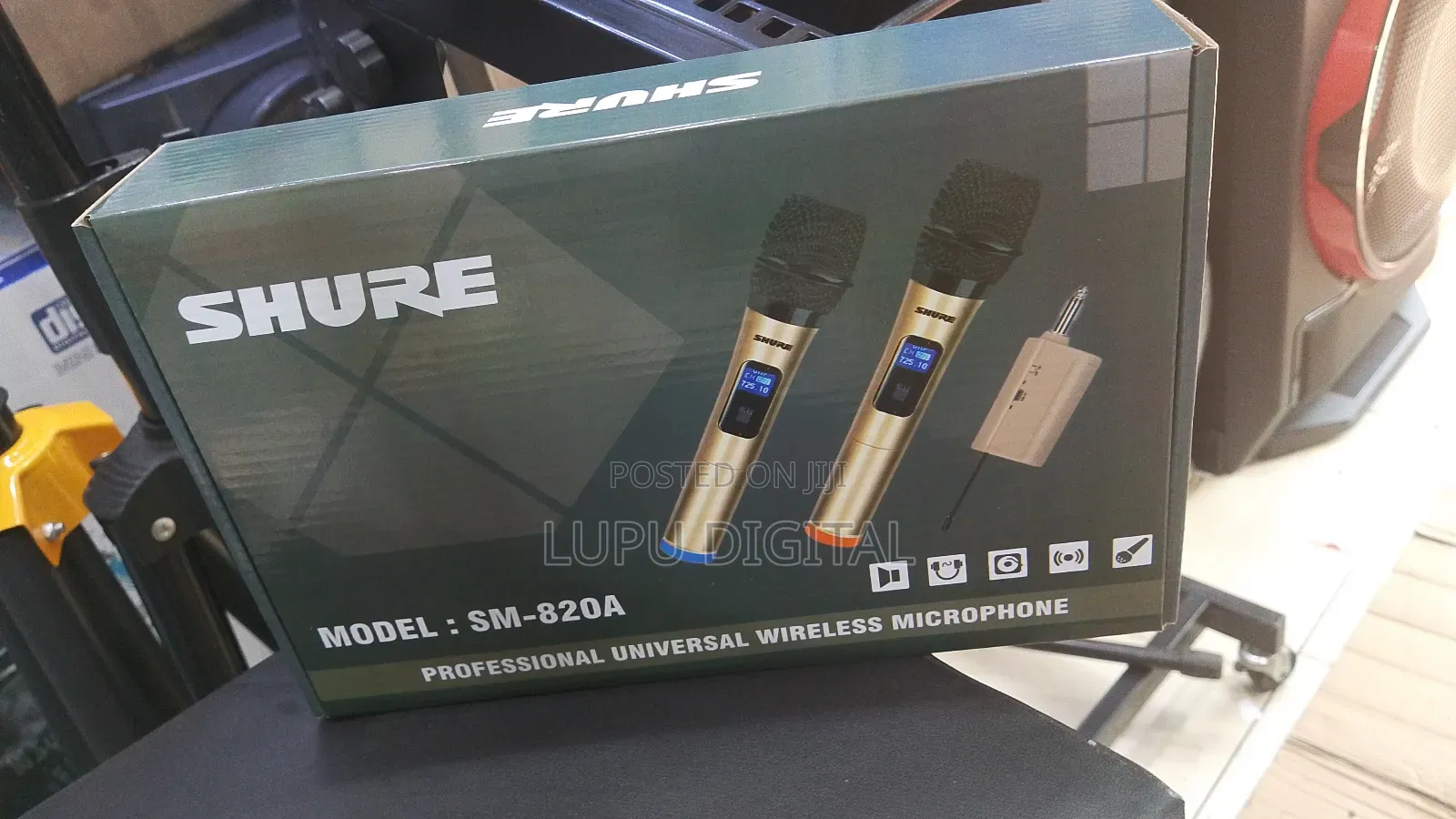Shure Model Sm -820a Professionaluniversalwirelessmicrophone
