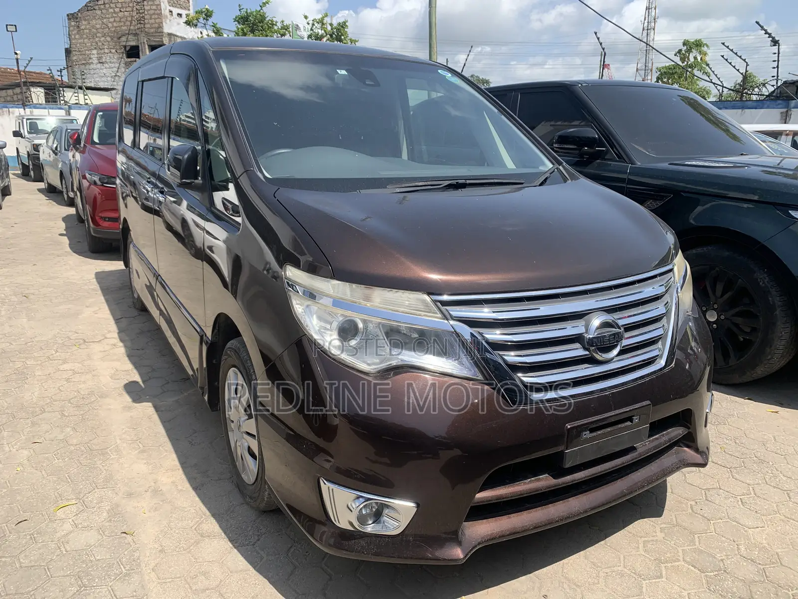 Nissan Serena 2017 Brown