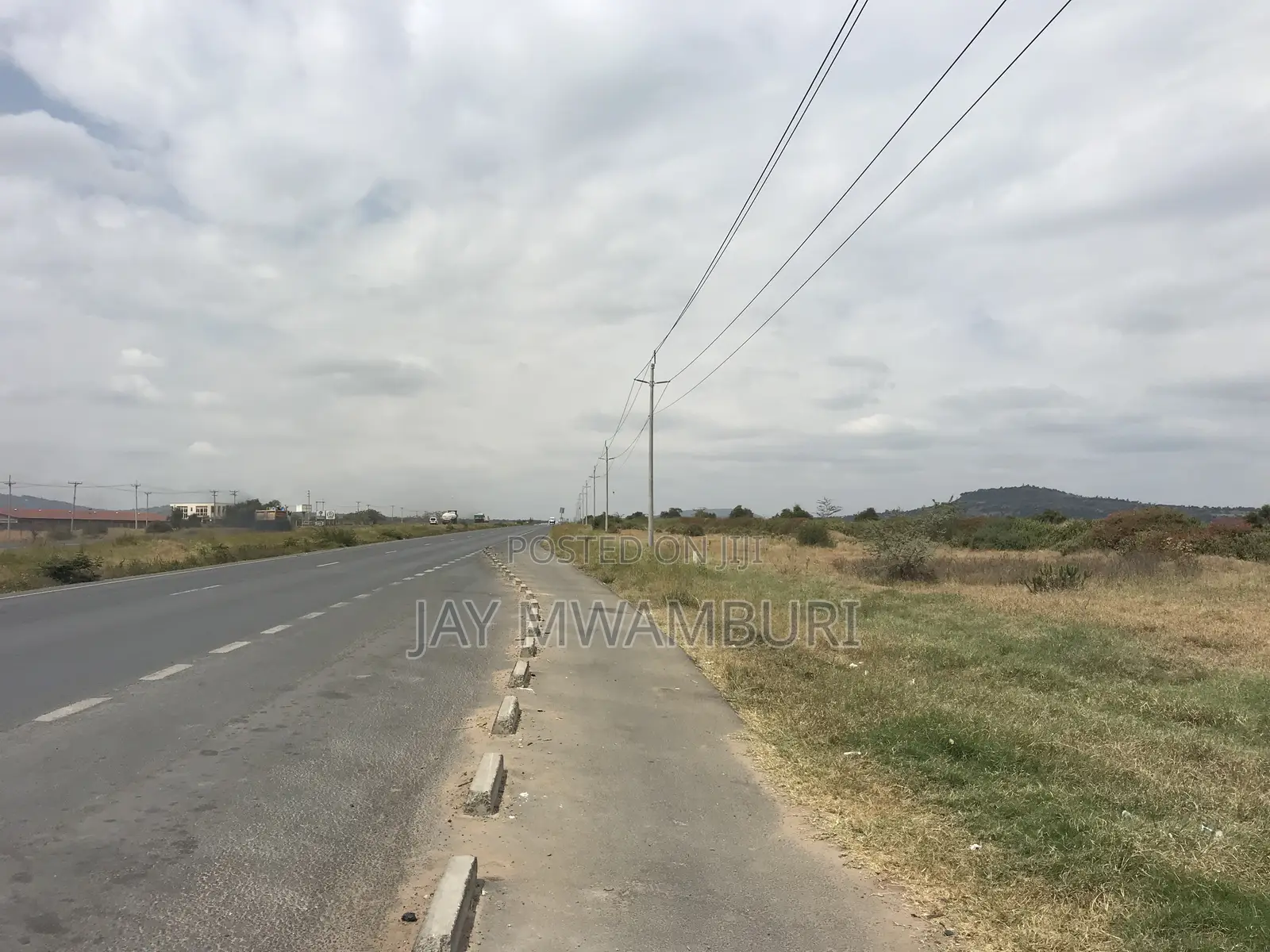 95 Acres on Tarmac Mombasa Rd