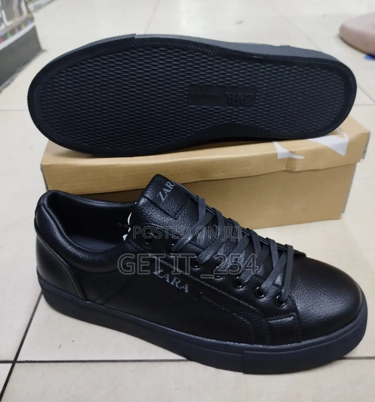 Zara Leather Casual 
 Normal Fit

Sizes