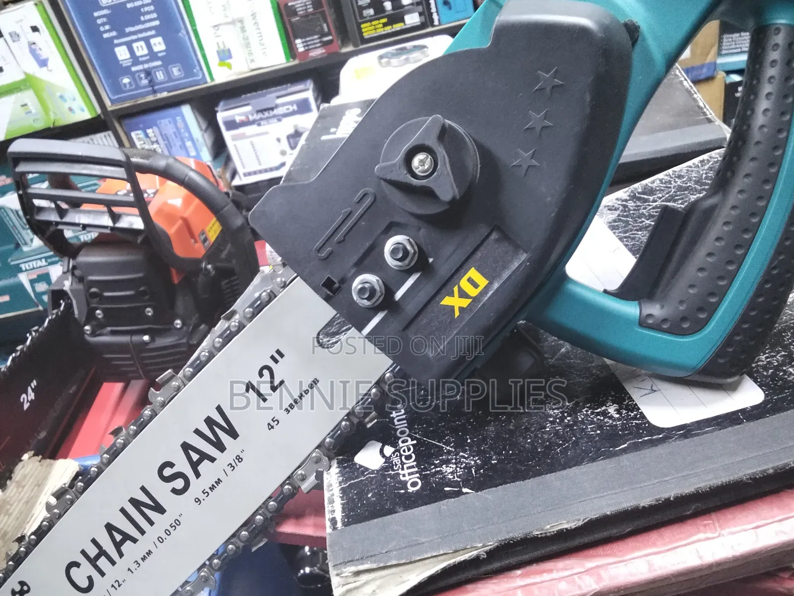 Suitable Makita Cordless Chain Saw / 12" Makita Chain Saw