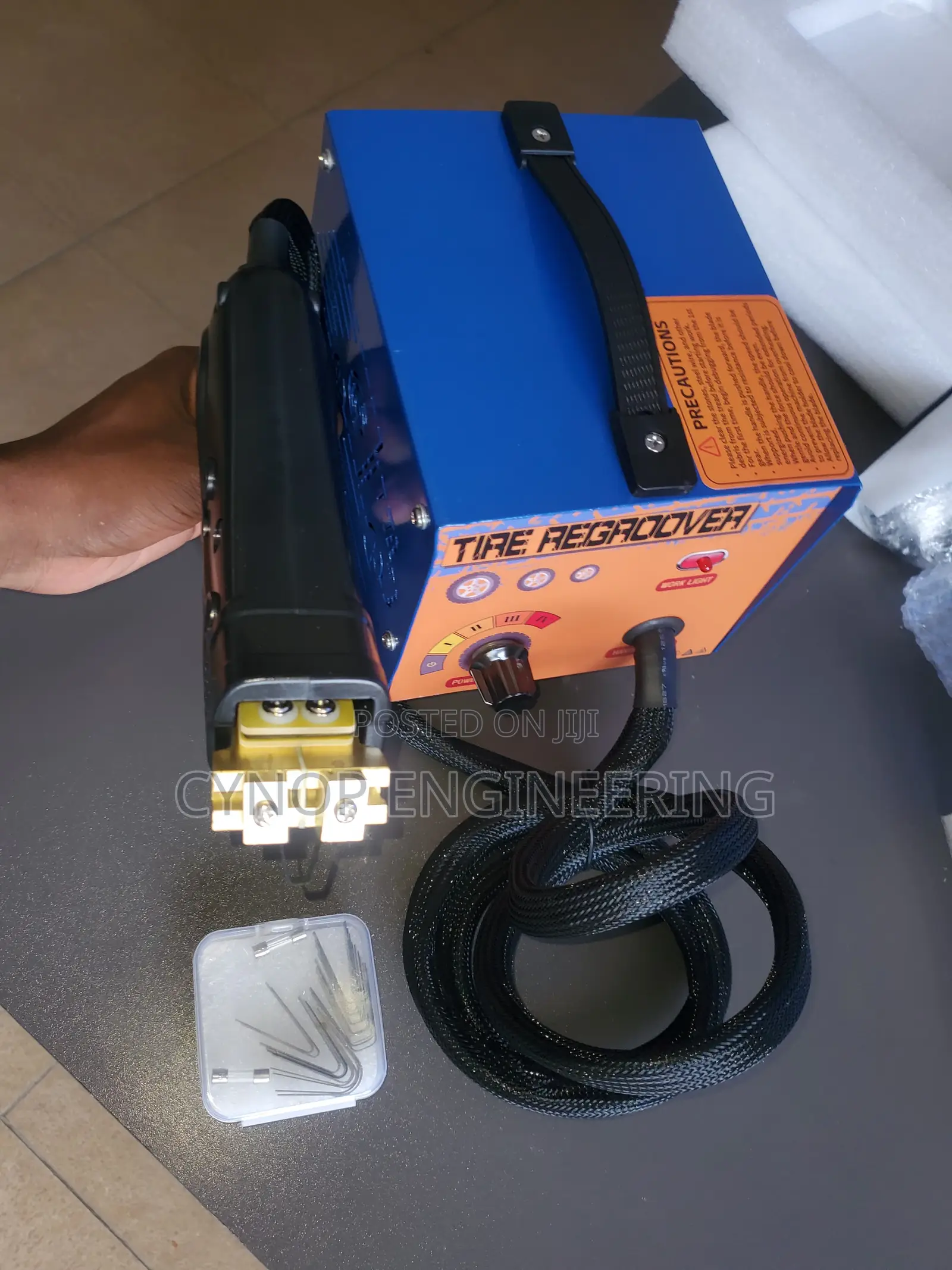 Durable Tyre Regrooving Machine