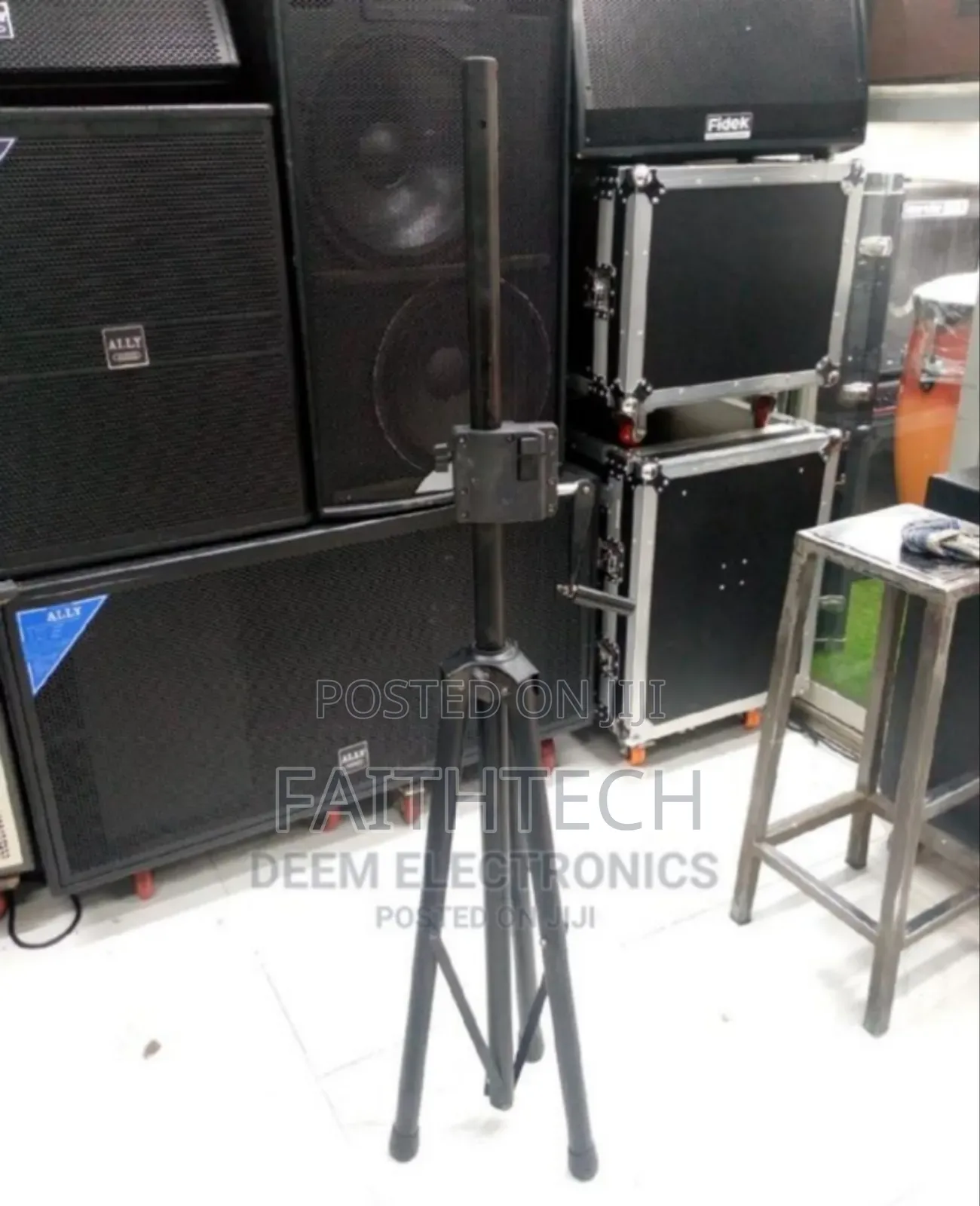 Premier Speaker Stand