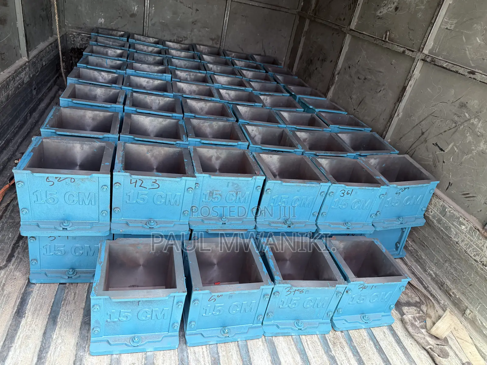 15cm X 15cm Cast Iron Concrete Cube Moulds – Heavy Duty –