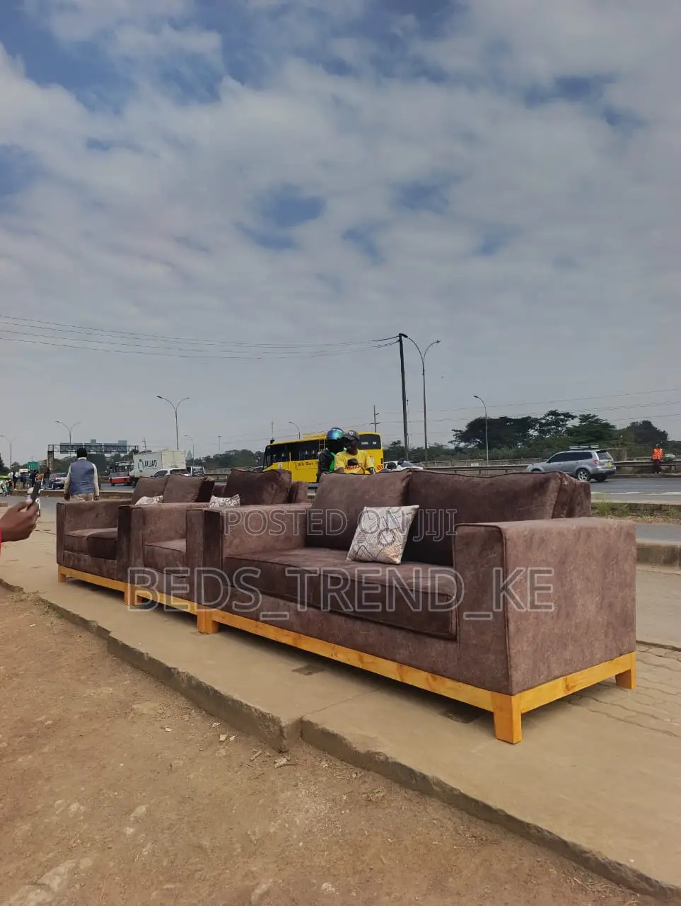 Cozy 5 Seater Modern Sofa 3,1,1