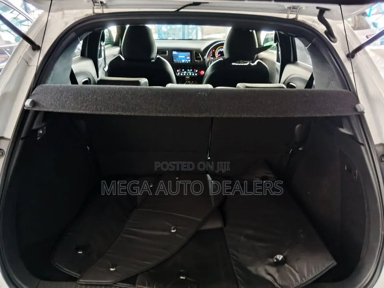 Honda Vezel 2018 White